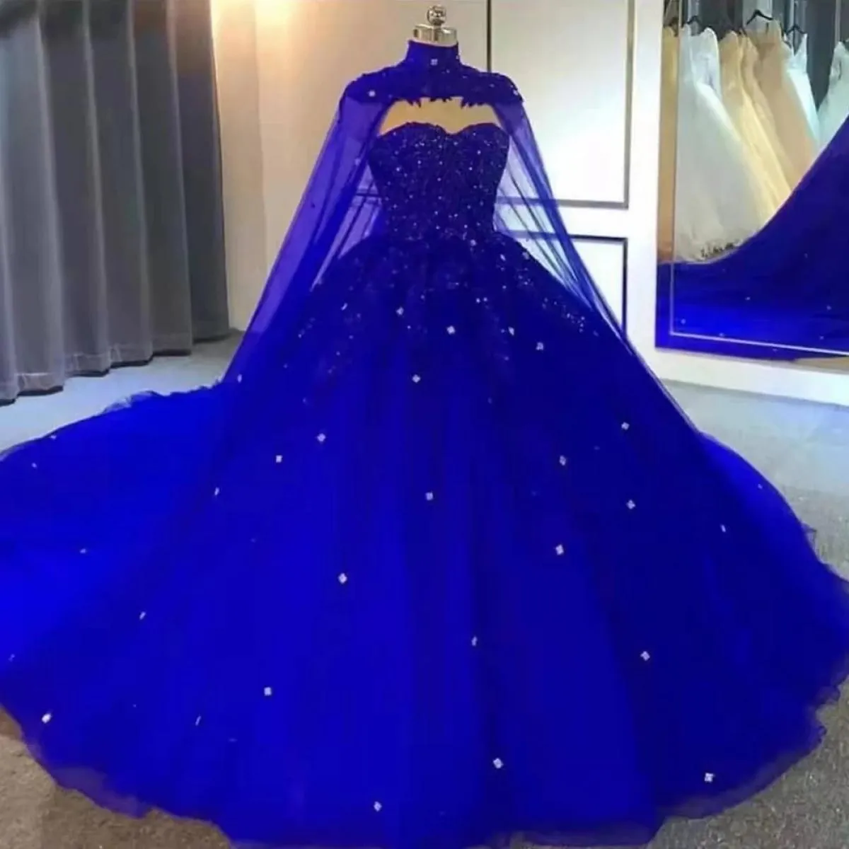 2023 Abiti da ballo Abiti da sera da sera da principessa Mantella Sweetheart con perline in pizzo Tulle Prom Festa formale Matri