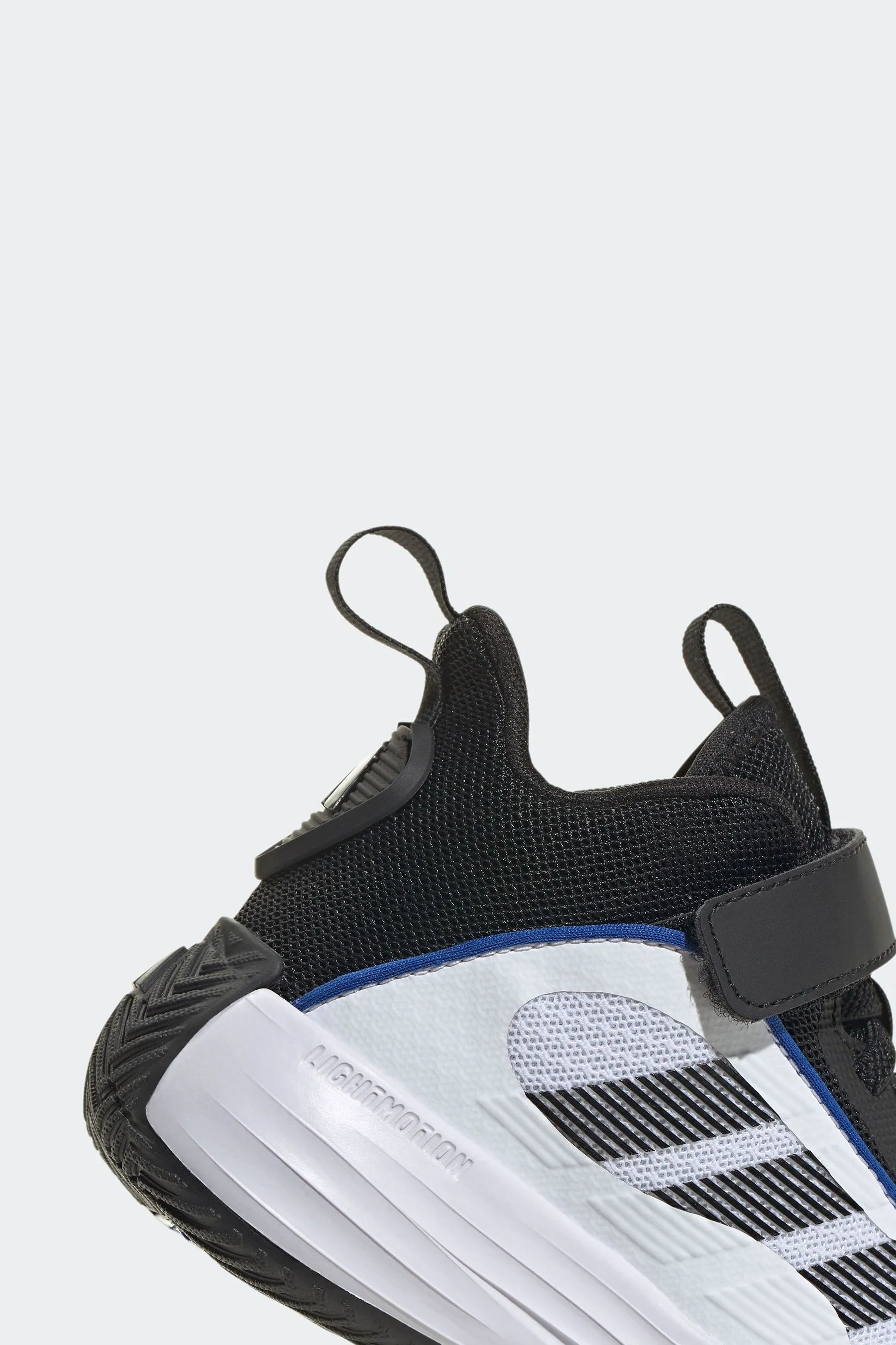adidas Ownthegame 3.0 Scarpe da ginnastica K    