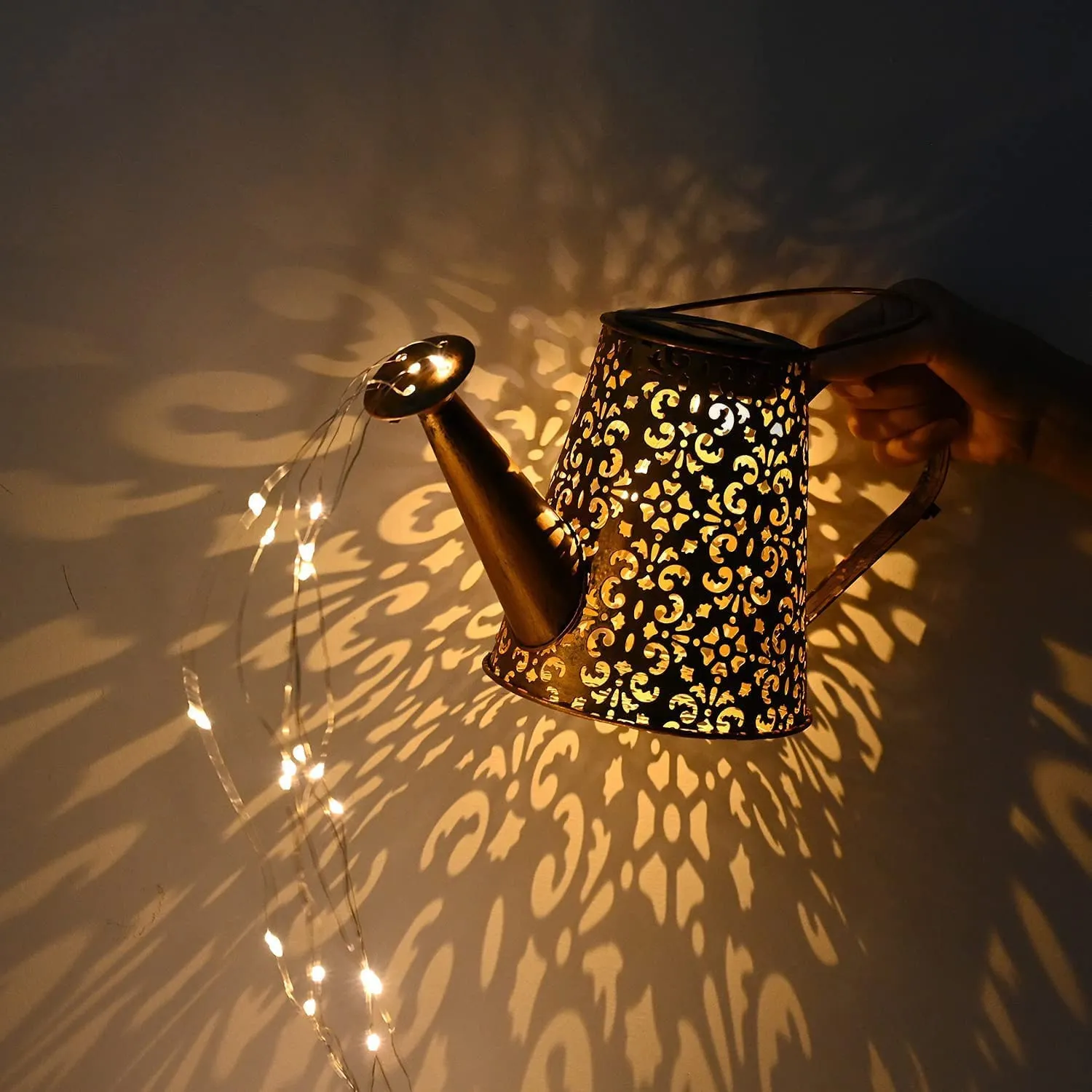 Annaffiatoio solare Luci Decorazioni da giardino - Sculture da esterno in rame impermeabile Ornamento Stella Led Fata Arte Lampa
