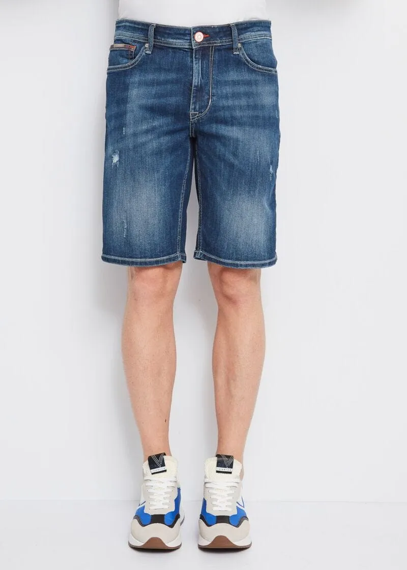 Bermuda in denim con dettagli destroyed