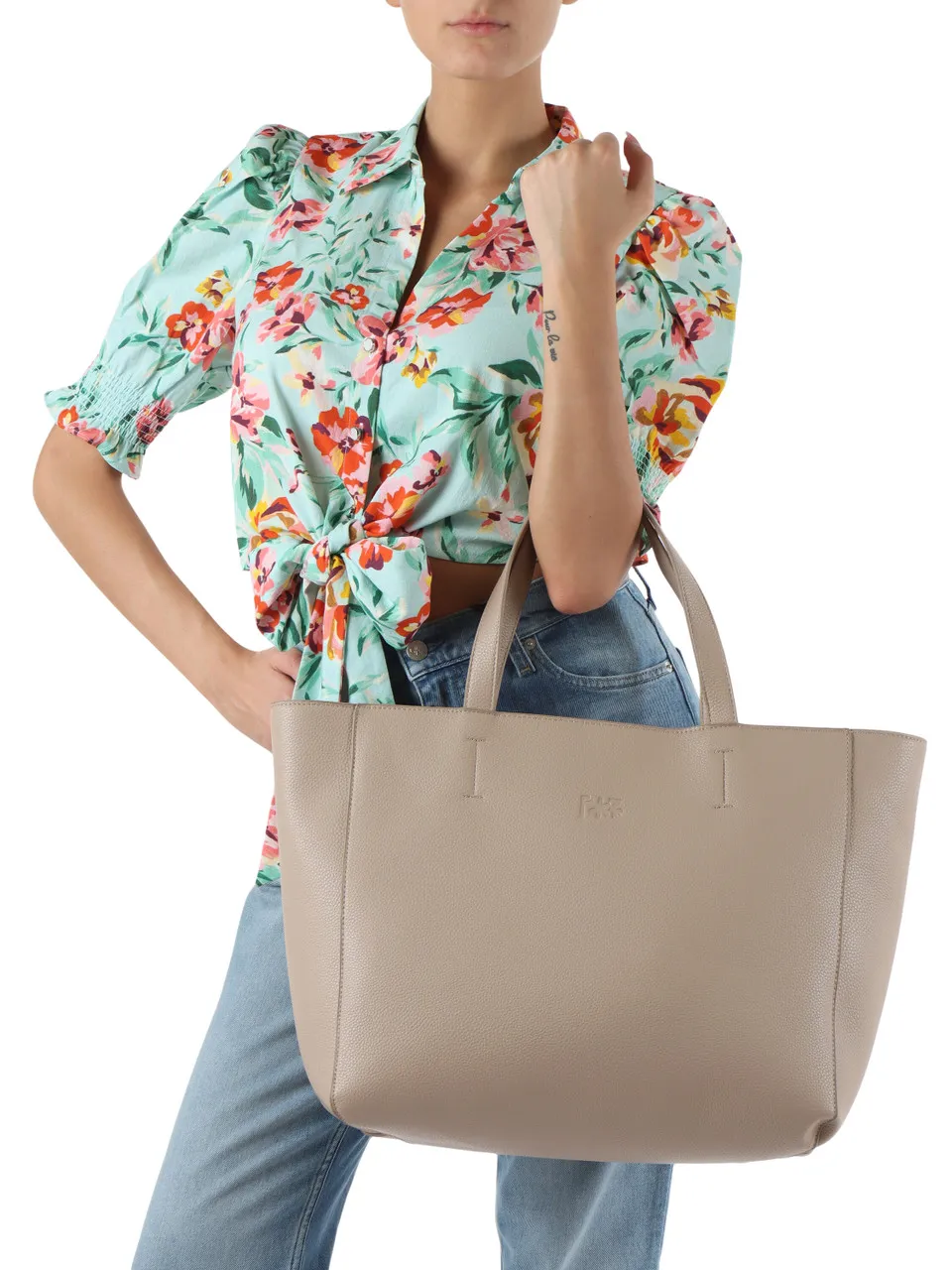 Borsa shopping effetto martellato con logo impresso