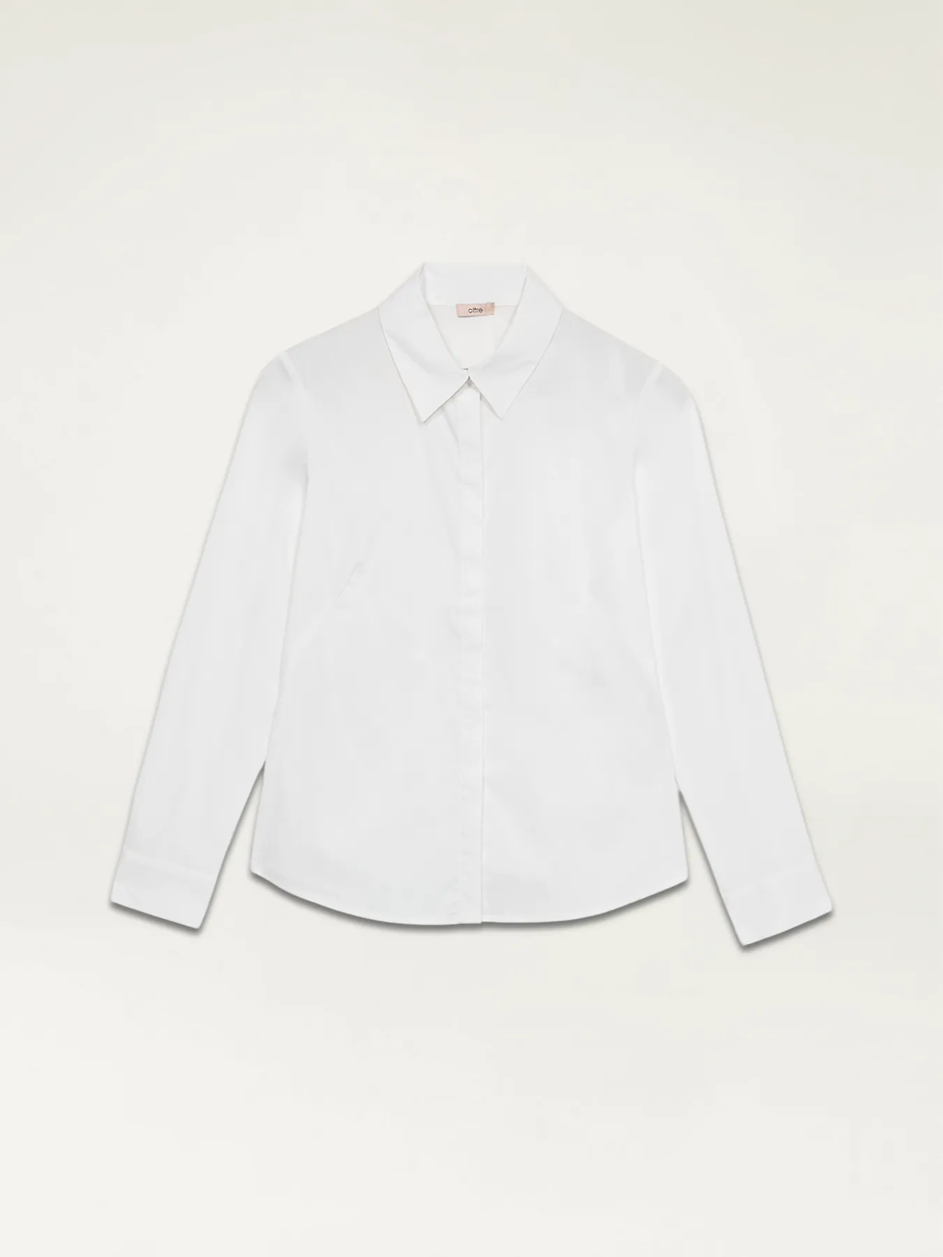 Camicia con bottone gioiello