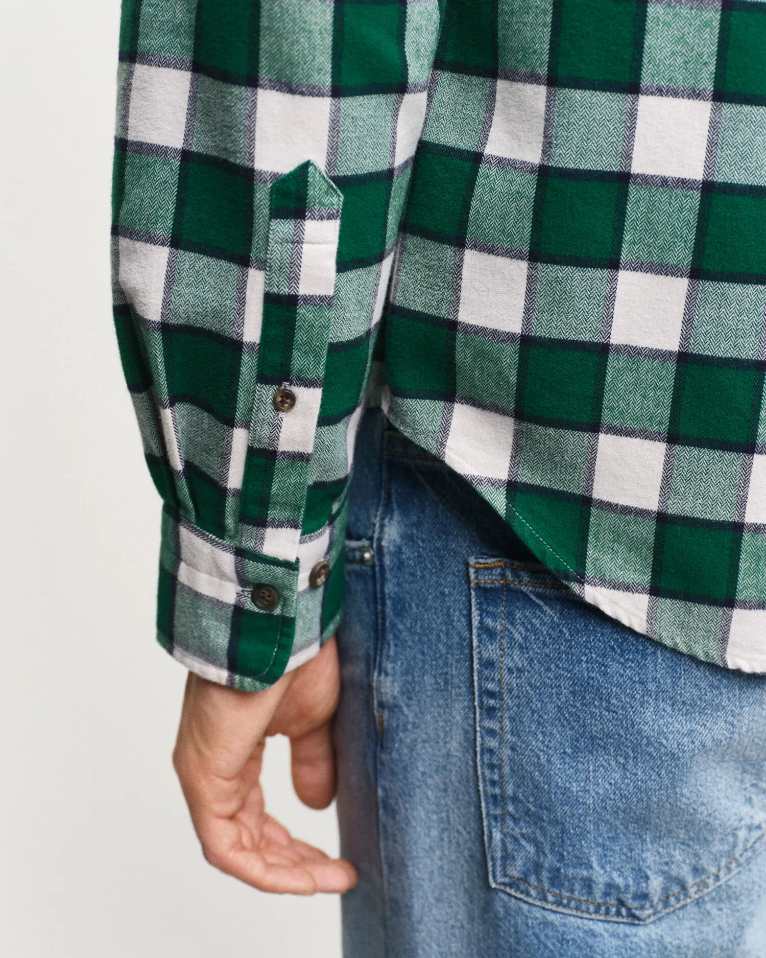 Camicia con motivo a spina di pesce a quadri regular fit    