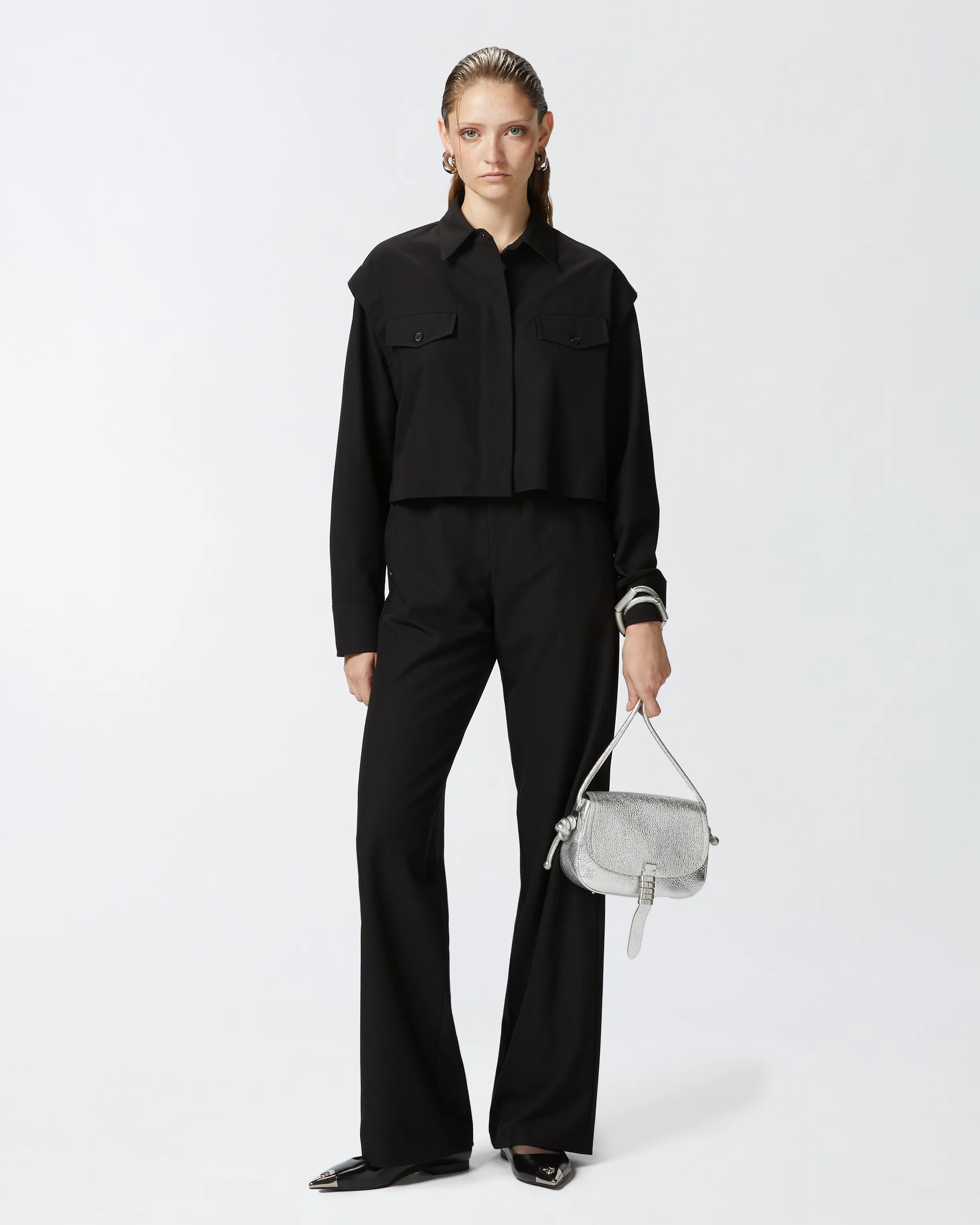  Camicia corta con taschini    