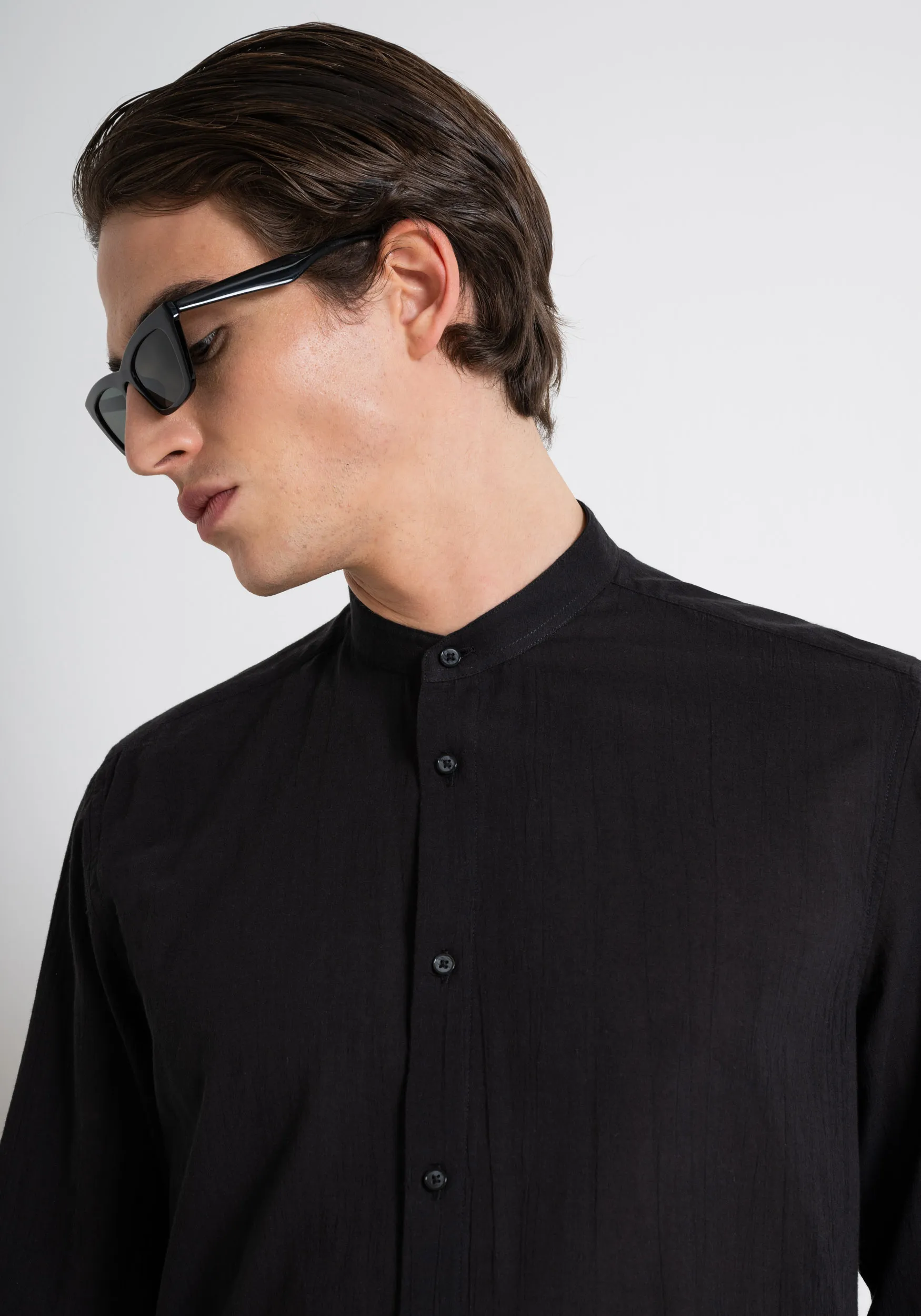 CAMICIA REGULAR FIT “SEOUL” IN COTONE CON EFFETTO STROPICCIATO