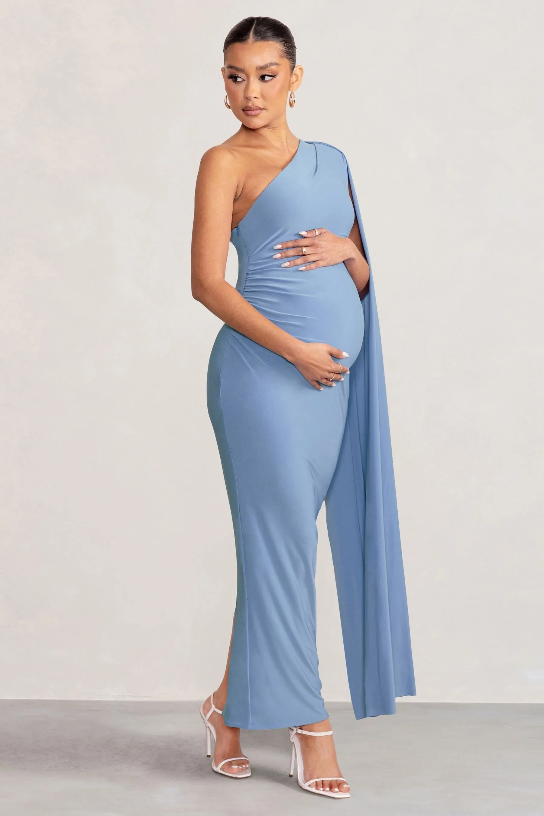 Club L London - Amaryllis - Abito maxi monospalla con maniche a mantella