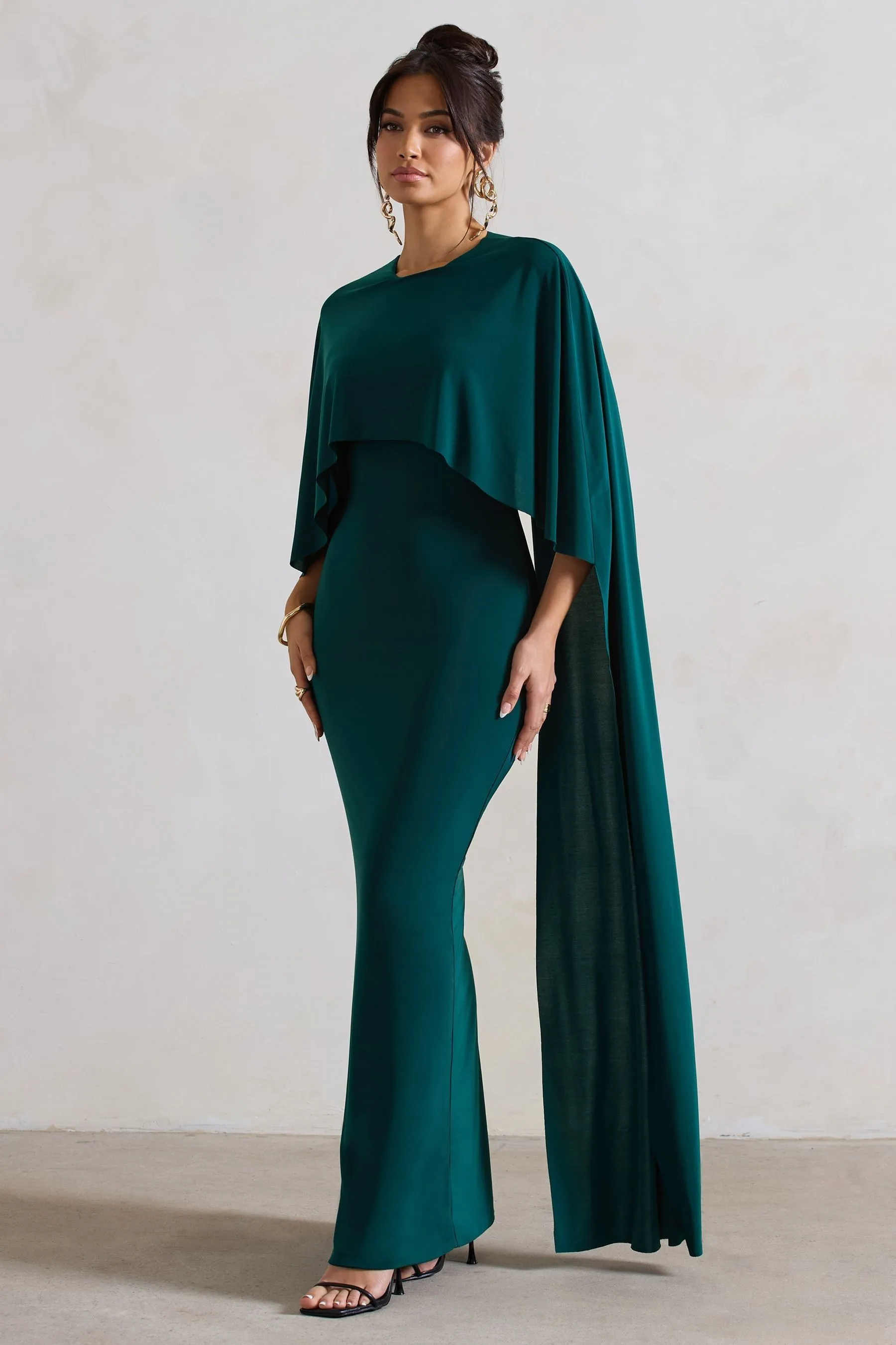 Club L London - Padma - Abito maxi drappeggiato con scollo alla Bardot e maniche a mantella