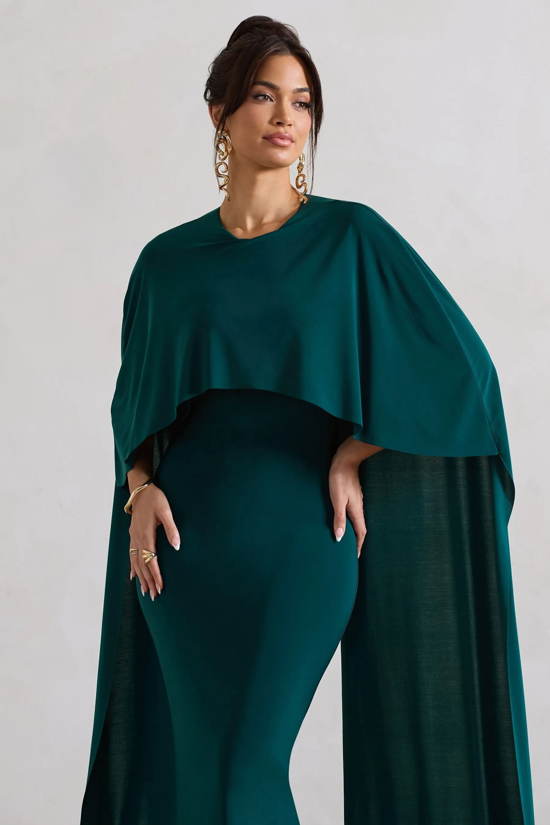 Club L London - Padma - Abito maxi drappeggiato con scollo alla Bardot e maniche a mantella