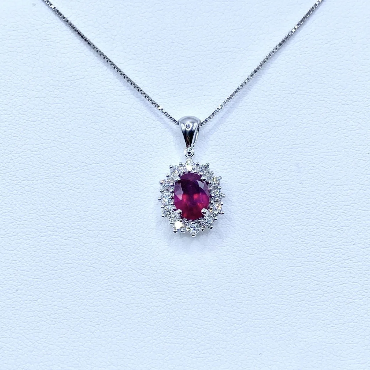 Collana Pg Gioielli in Oro Bianco con Brillanti e Rubino Ct. 1,38