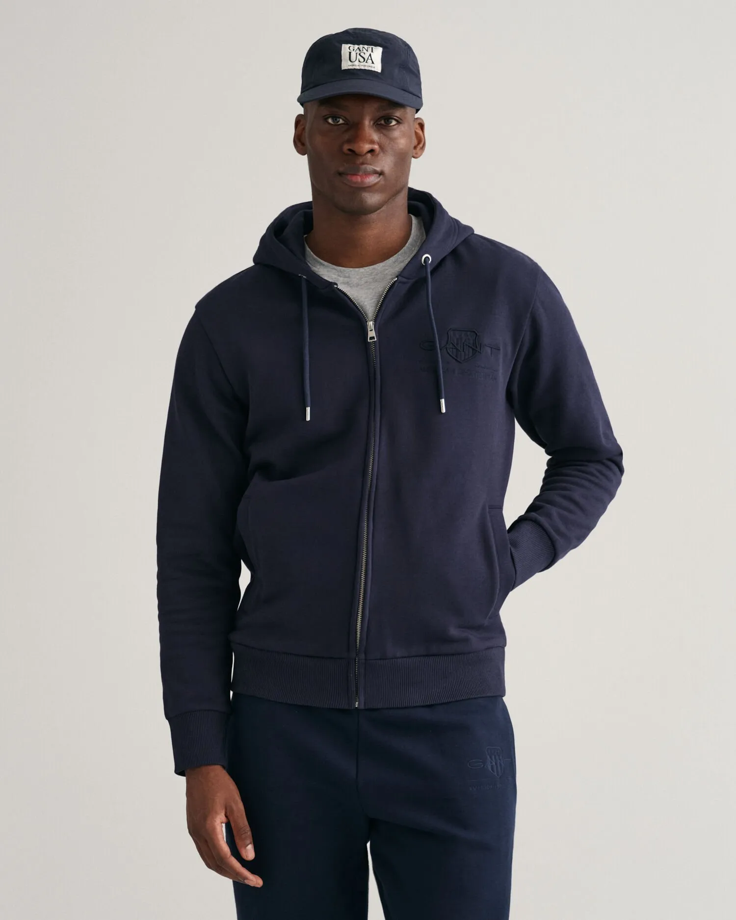 Felpa Tonal Archive Shield con cappuccio e zip    