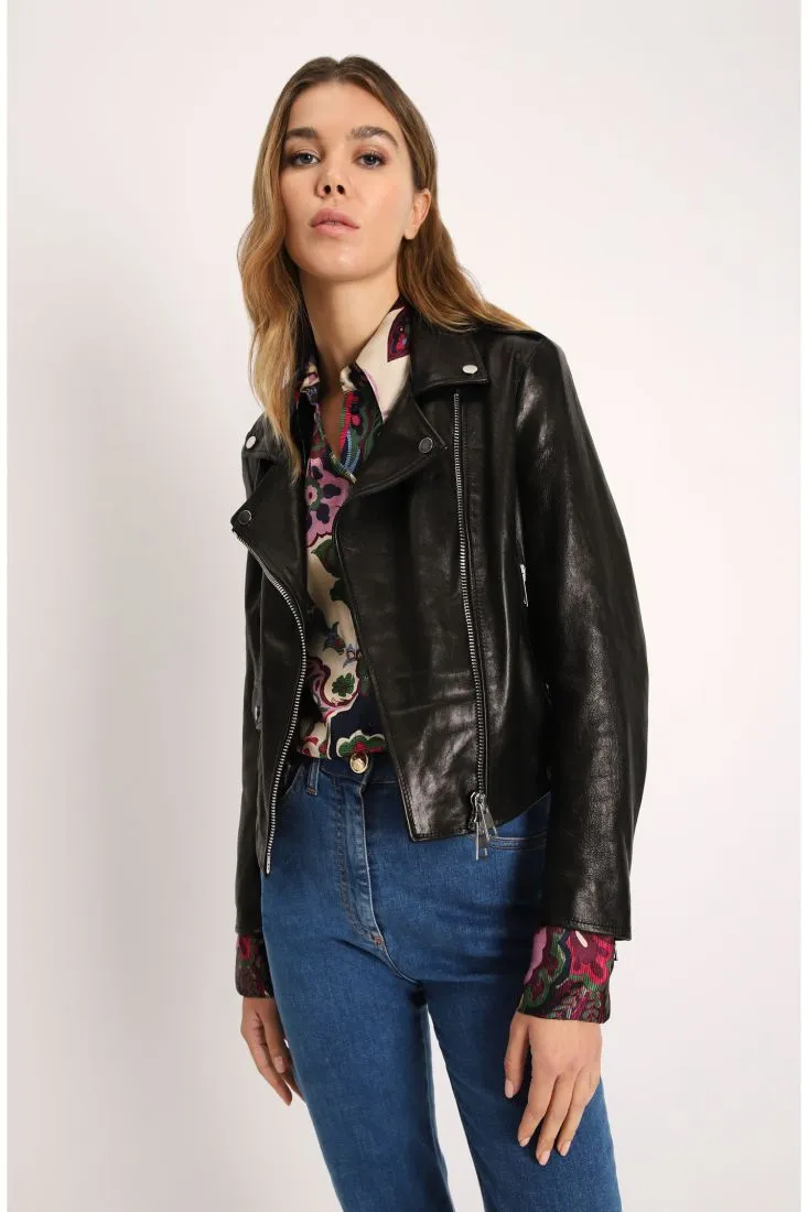 Giubbotto cropped in vera pelle modello biker con zip