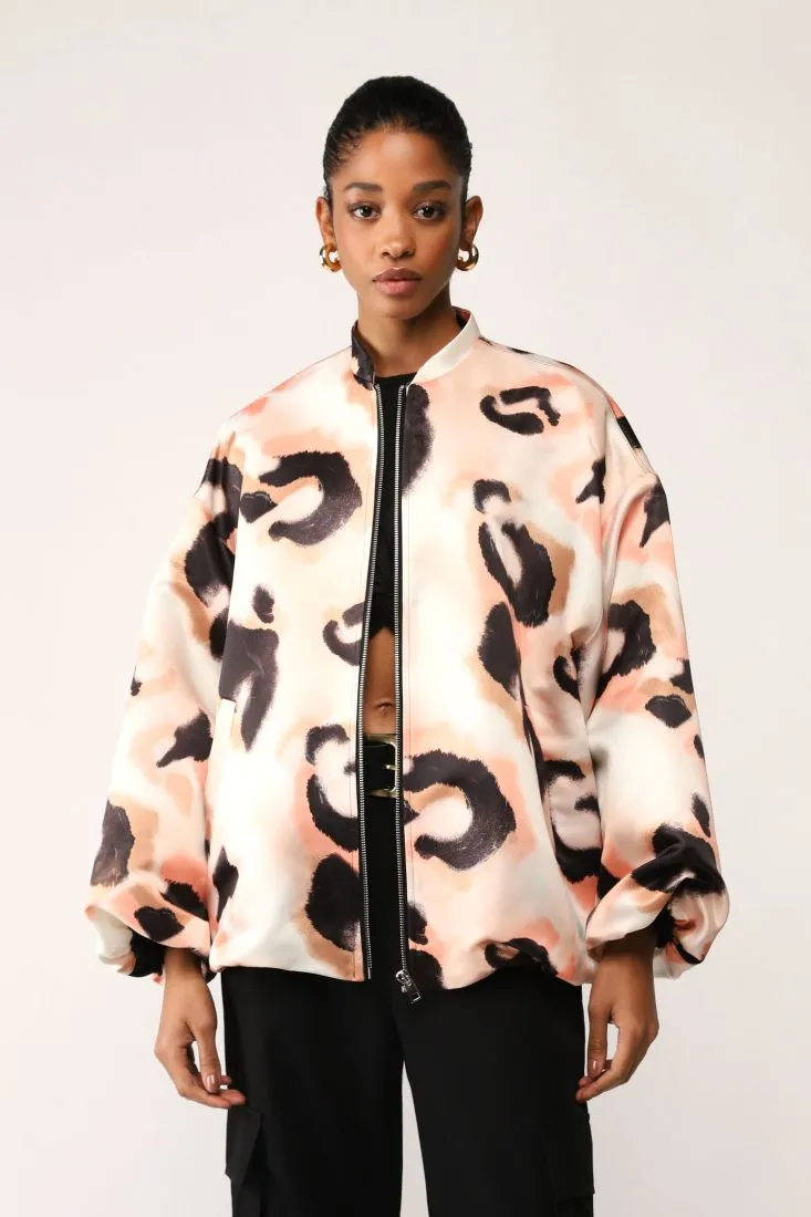 Giubbotto fantasia animalier con maniche volume