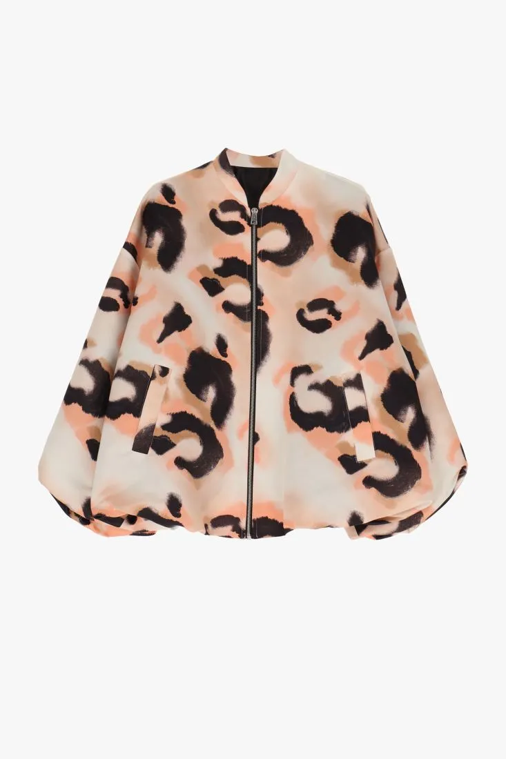 Giubbotto fantasia animalier con maniche volume