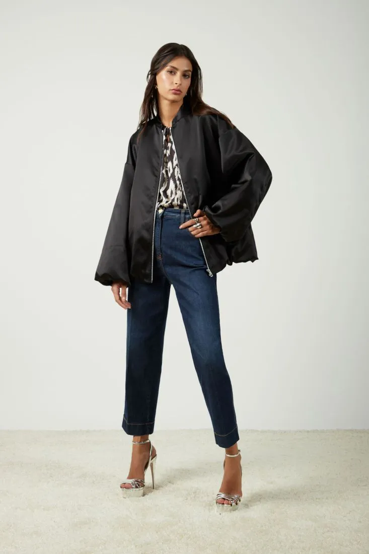 Giubbotto oversize con zip e maniche volume