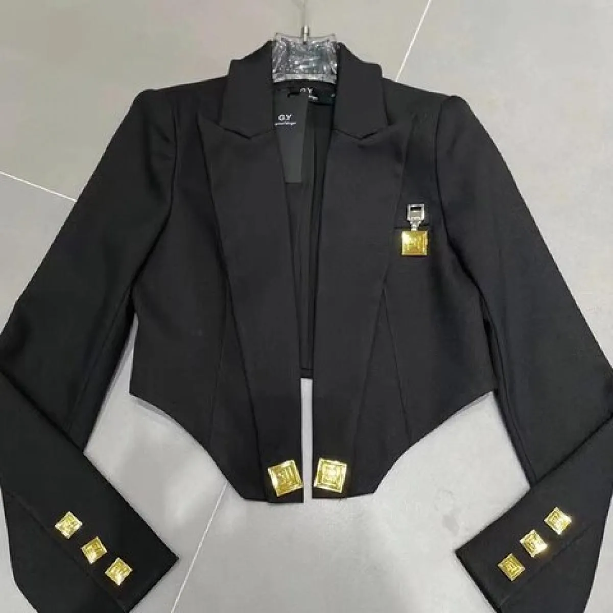 High Street Newest 2023 Designer Jacket Giacca da donna con mantella con bottoni quadrati in metallo