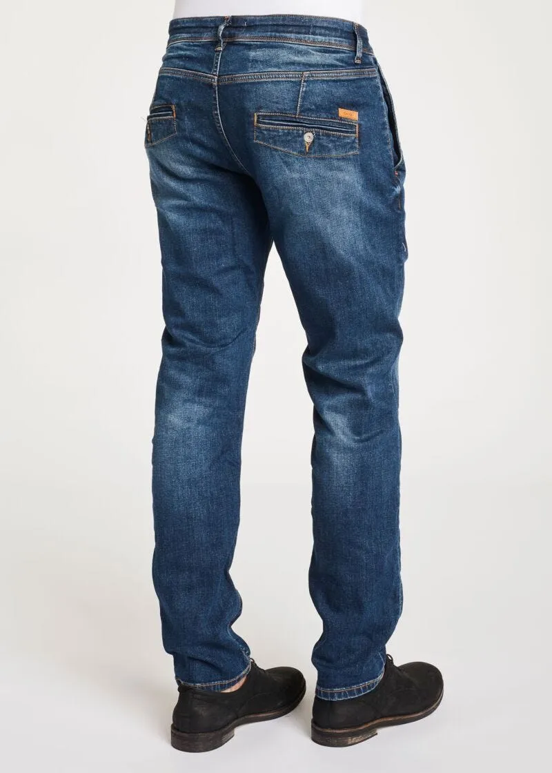 Jeans chino con lavaggio used