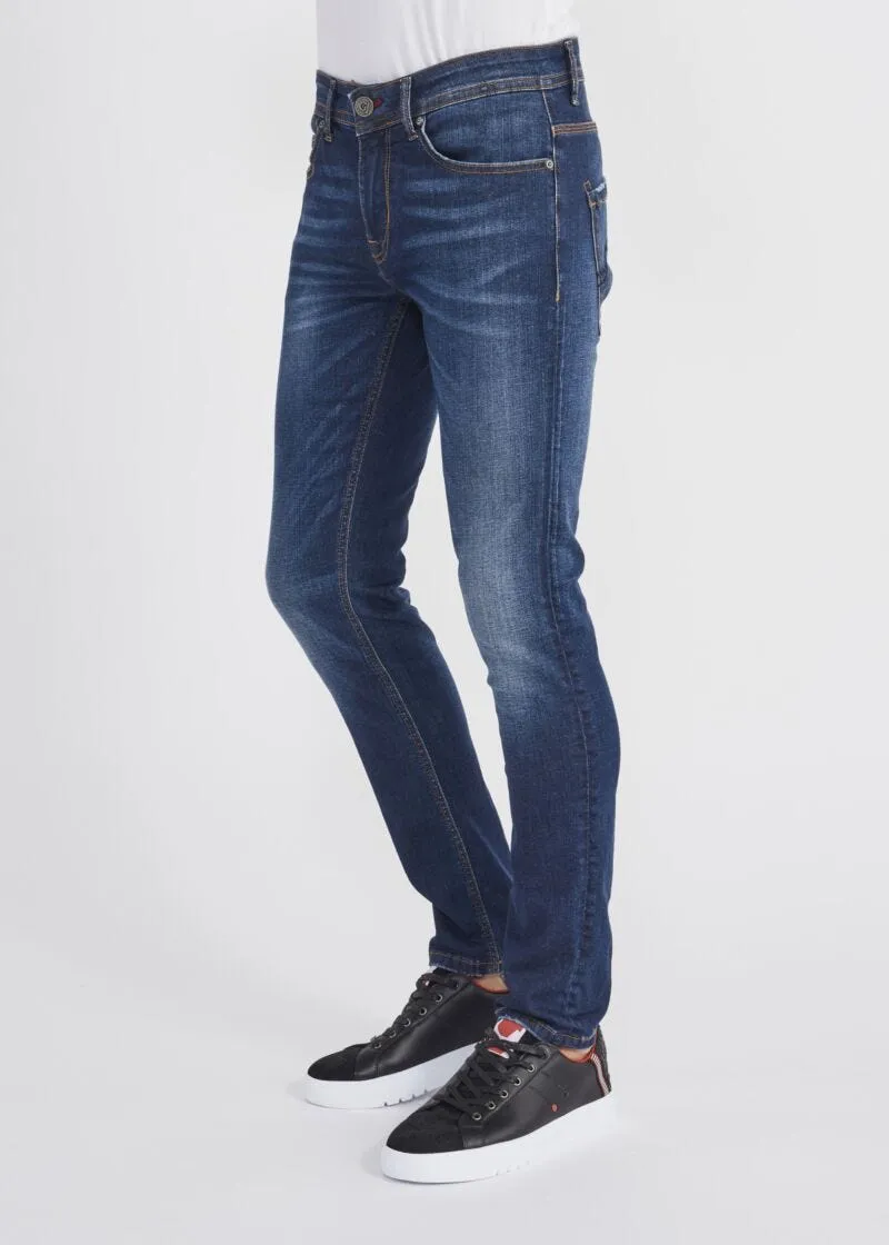 Jeans in denim indaco