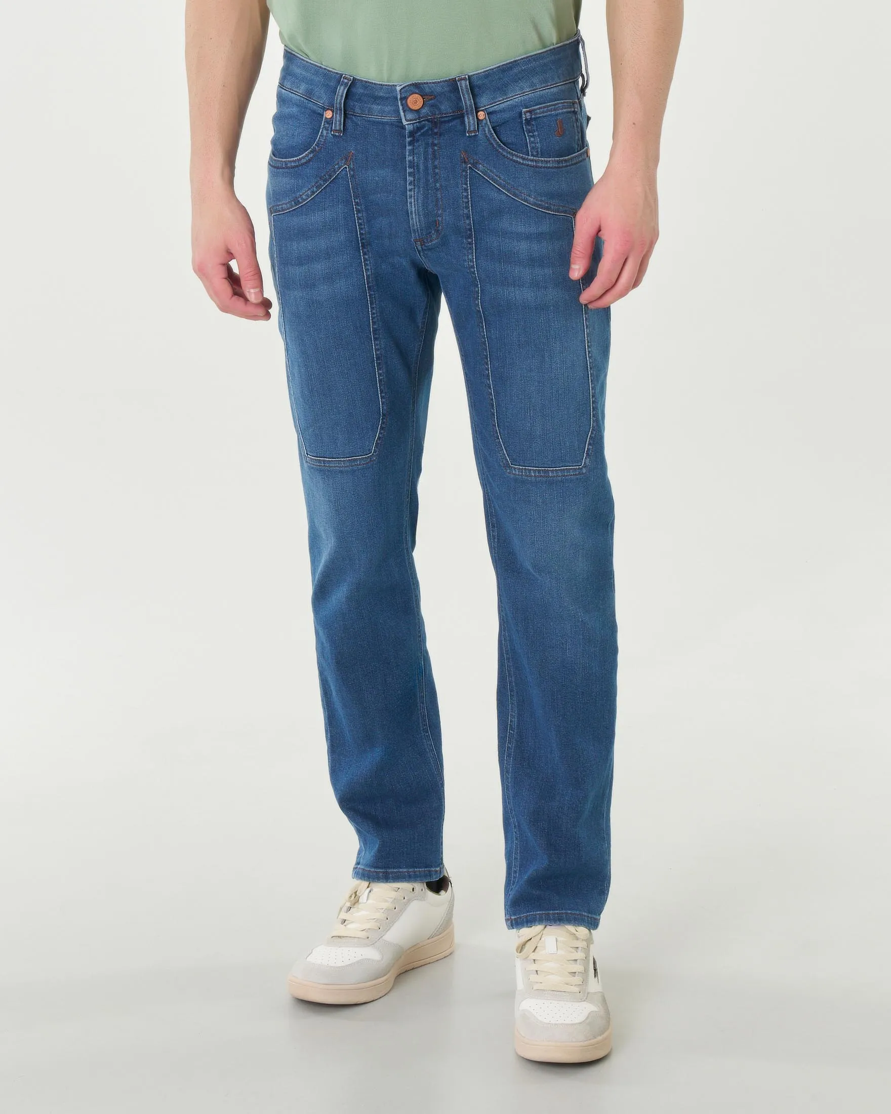 Jeans PA100 tapered lavaggio medio stone washed con toppa