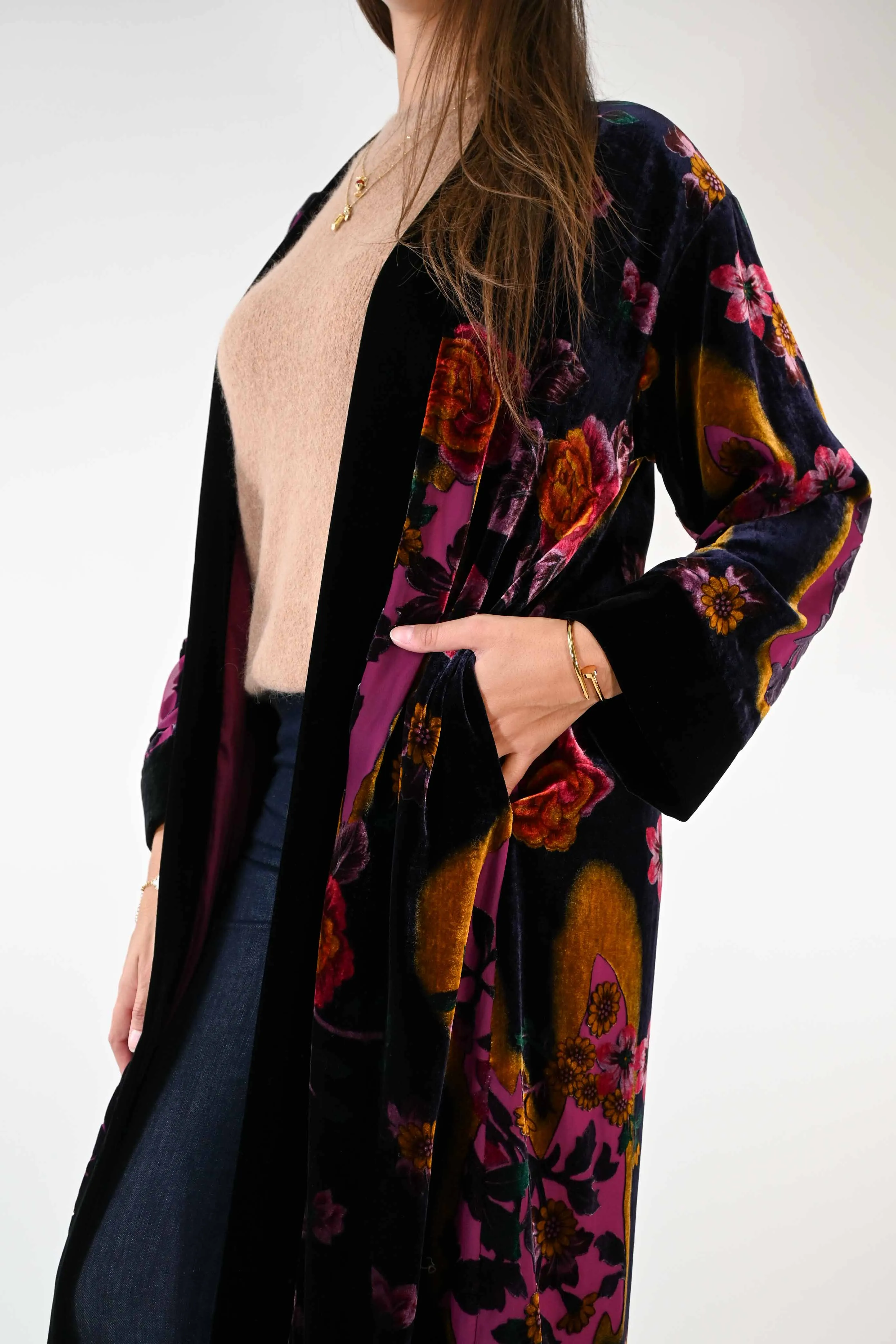 KIMONO LUNGO IN VELLUTO DEVORè FLOREALE COLOR FUXIA