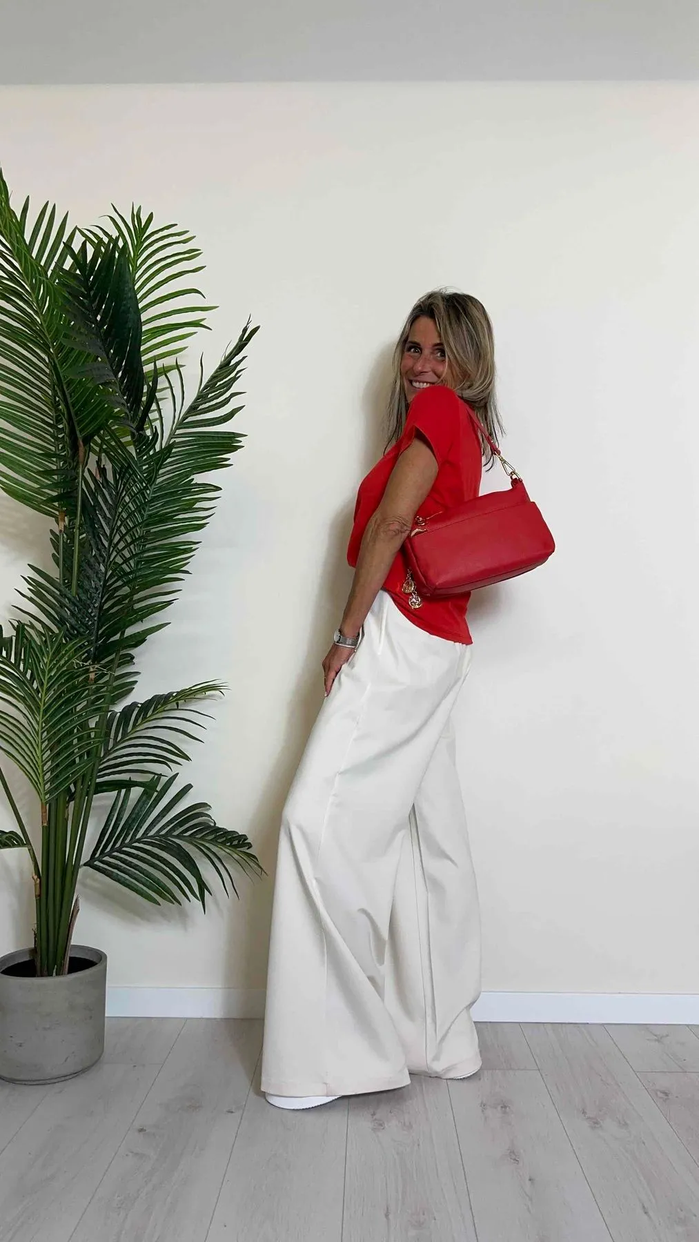 LALTERNATIVASTYLE - 3992719P39 - BORSA PELLE MULTIZIP, TASCA FRONTALE CON TRACOLLA E DETTAGLI