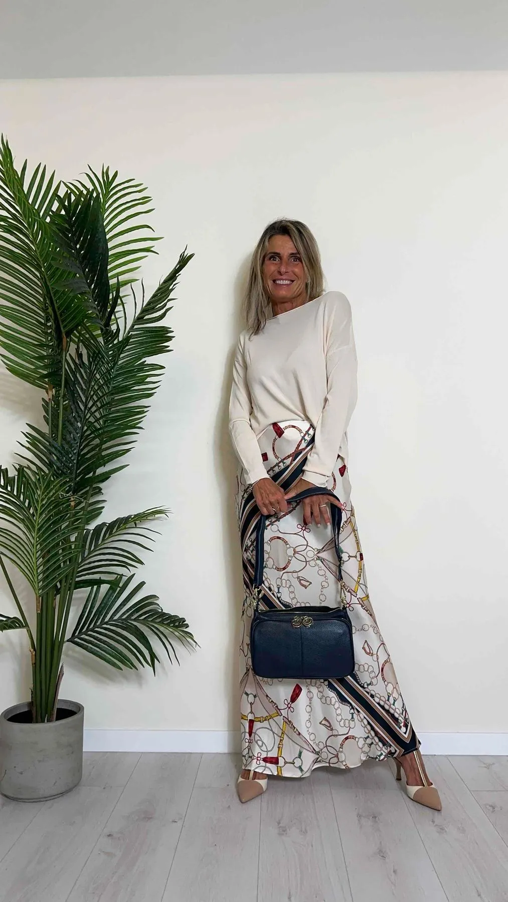 LALTERNATIVASTYLE - 3992719P39 - BORSA PELLE MULTIZIP, TASCA FRONTALE CON TRACOLLA E DETTAGLI