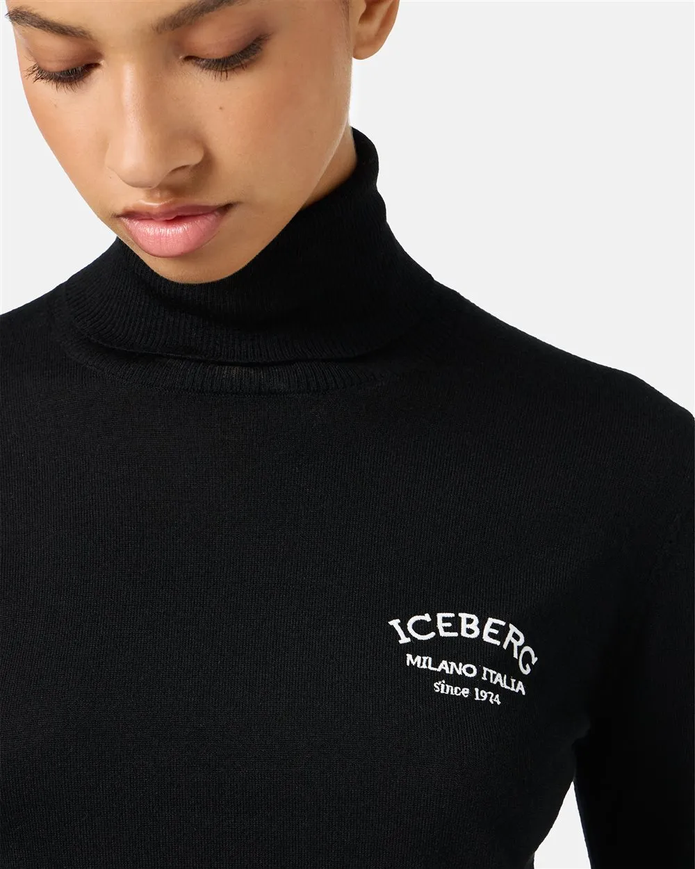 Maglia a lupetto in lana logo Iceberg Milano