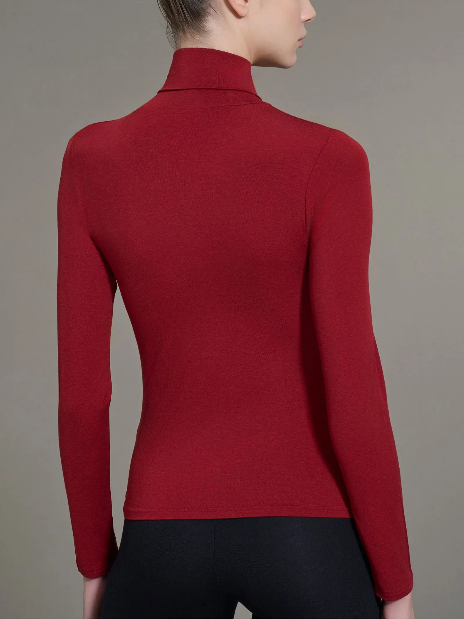 Maglietta con collo dolcevita in filato Tenderwool - Casha