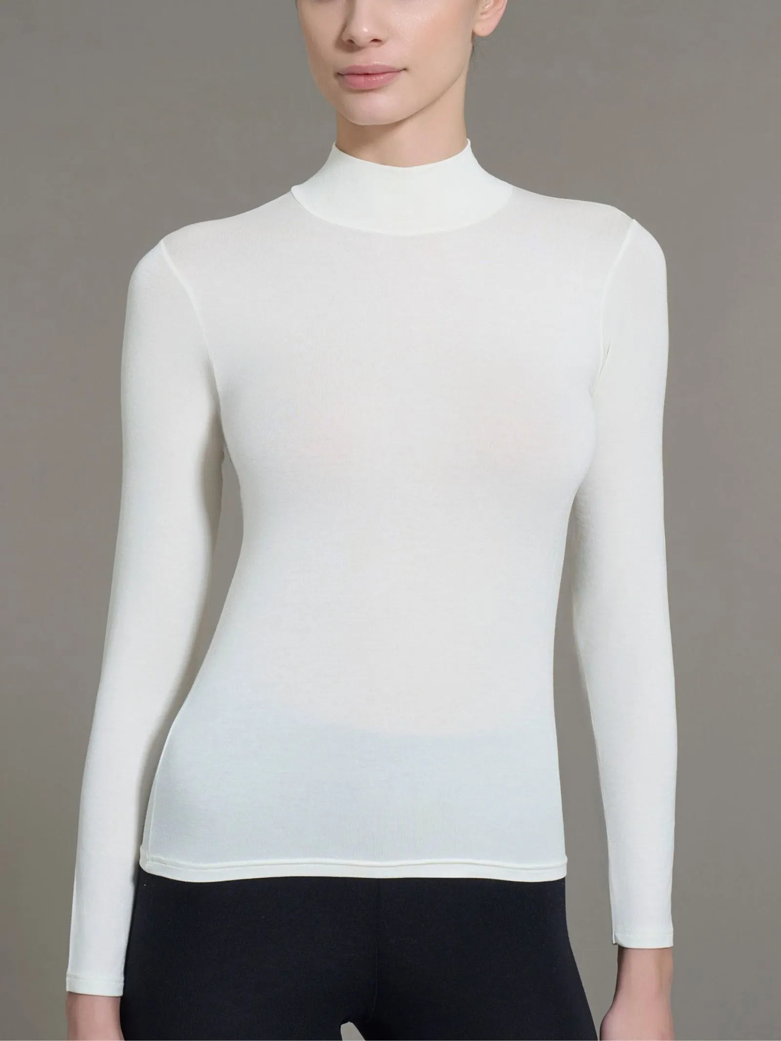 Maglietta con collo lupetto in filato Tenderwool - Nero