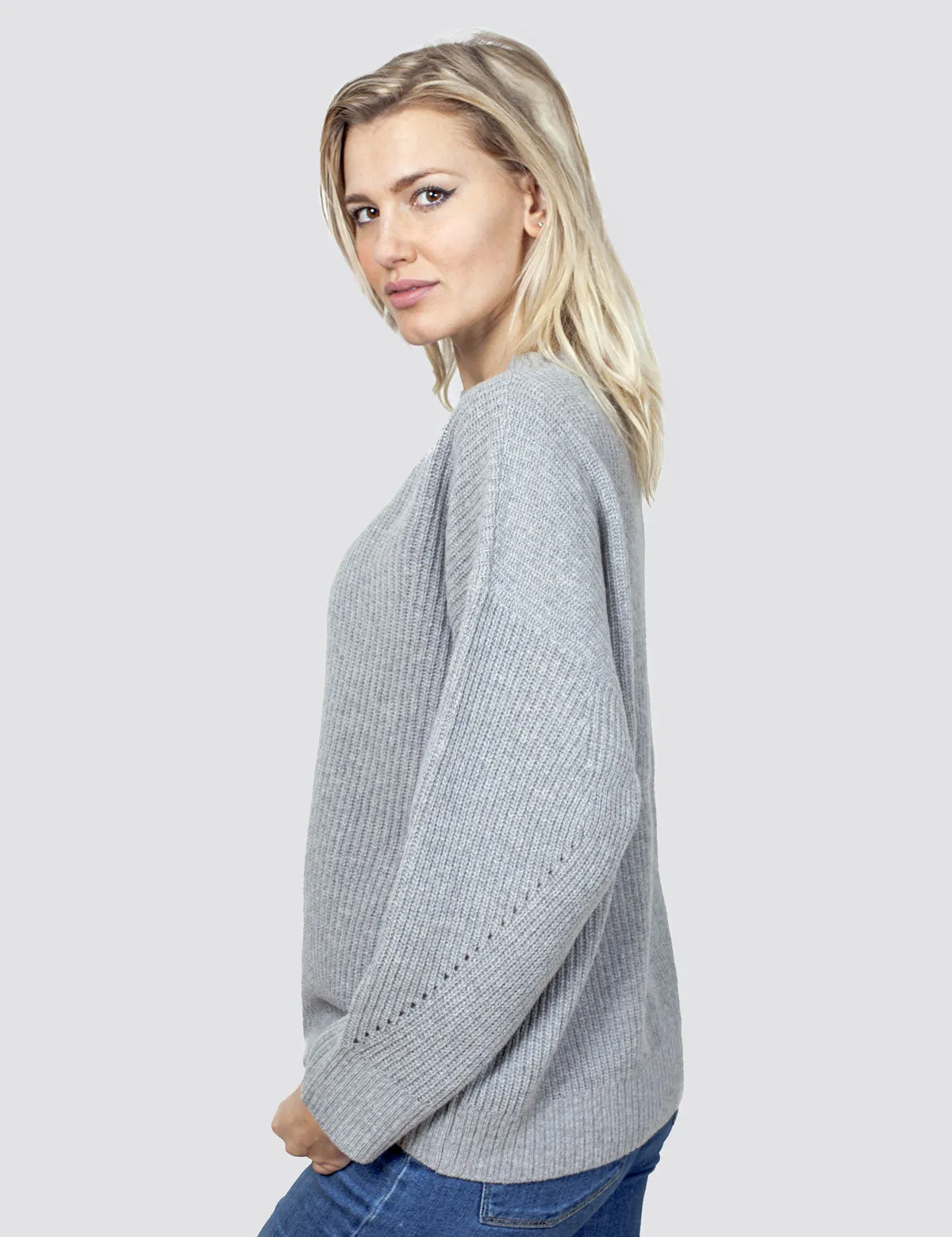 Maglione Girocollo Donna - Maglia Oversize in Costa Inglese 100% Pura Lana Vergine Color grigio | Brunella Gori
