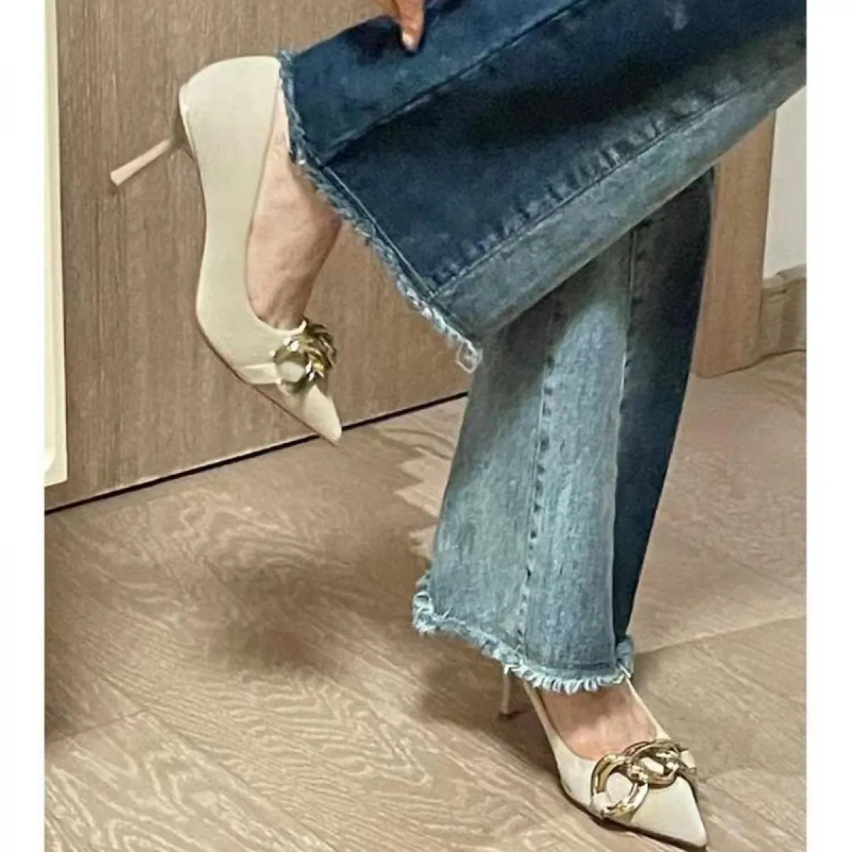Nuove pompe nere Eleganti donne Tacchi alti Pelle metallizzata Tacco alto a spillo Punta a punta Slingback Summer Ladies