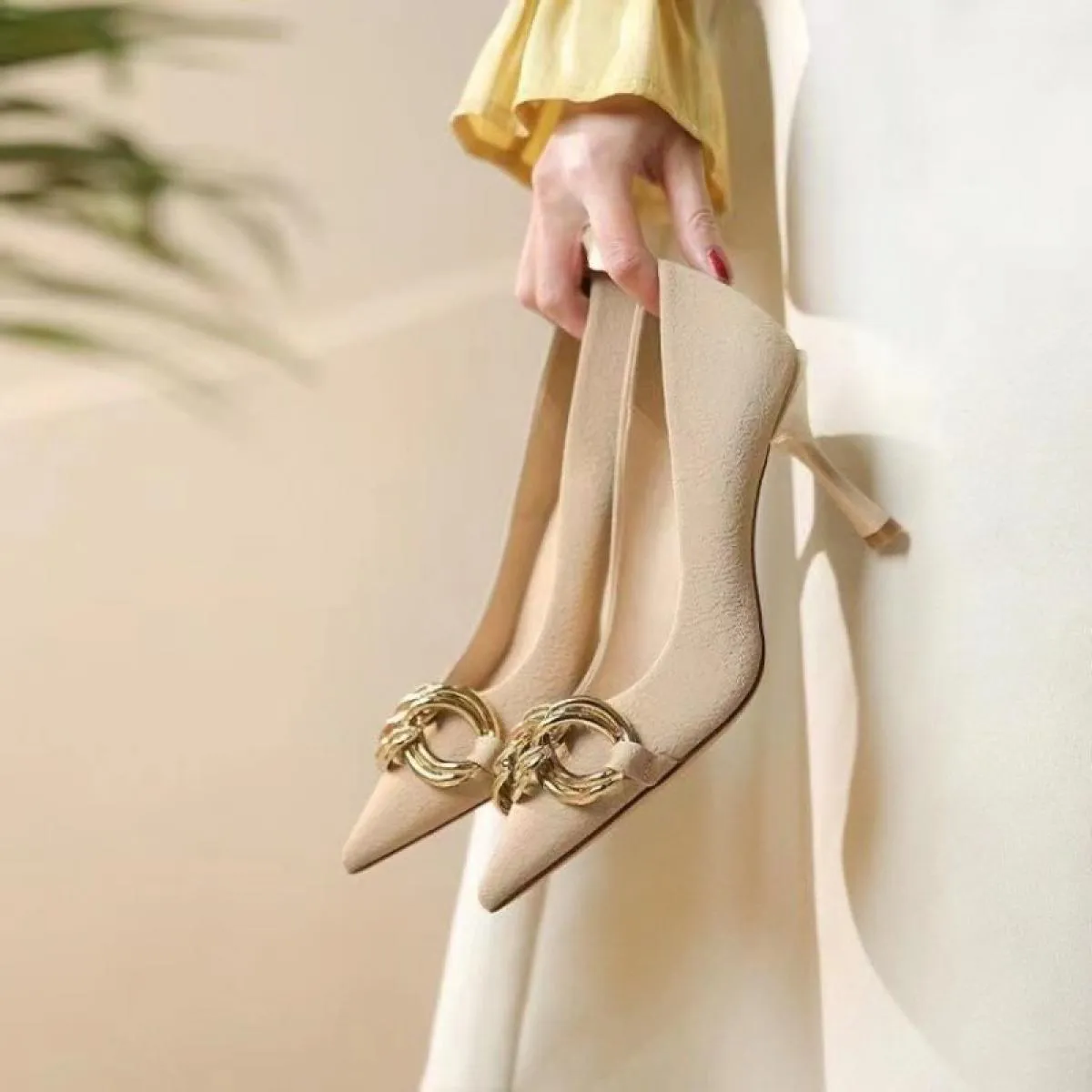Nuove pompe nere Eleganti donne Tacchi alti Pelle metallizzata Tacco alto a spillo Punta a punta Slingback Summer Ladies