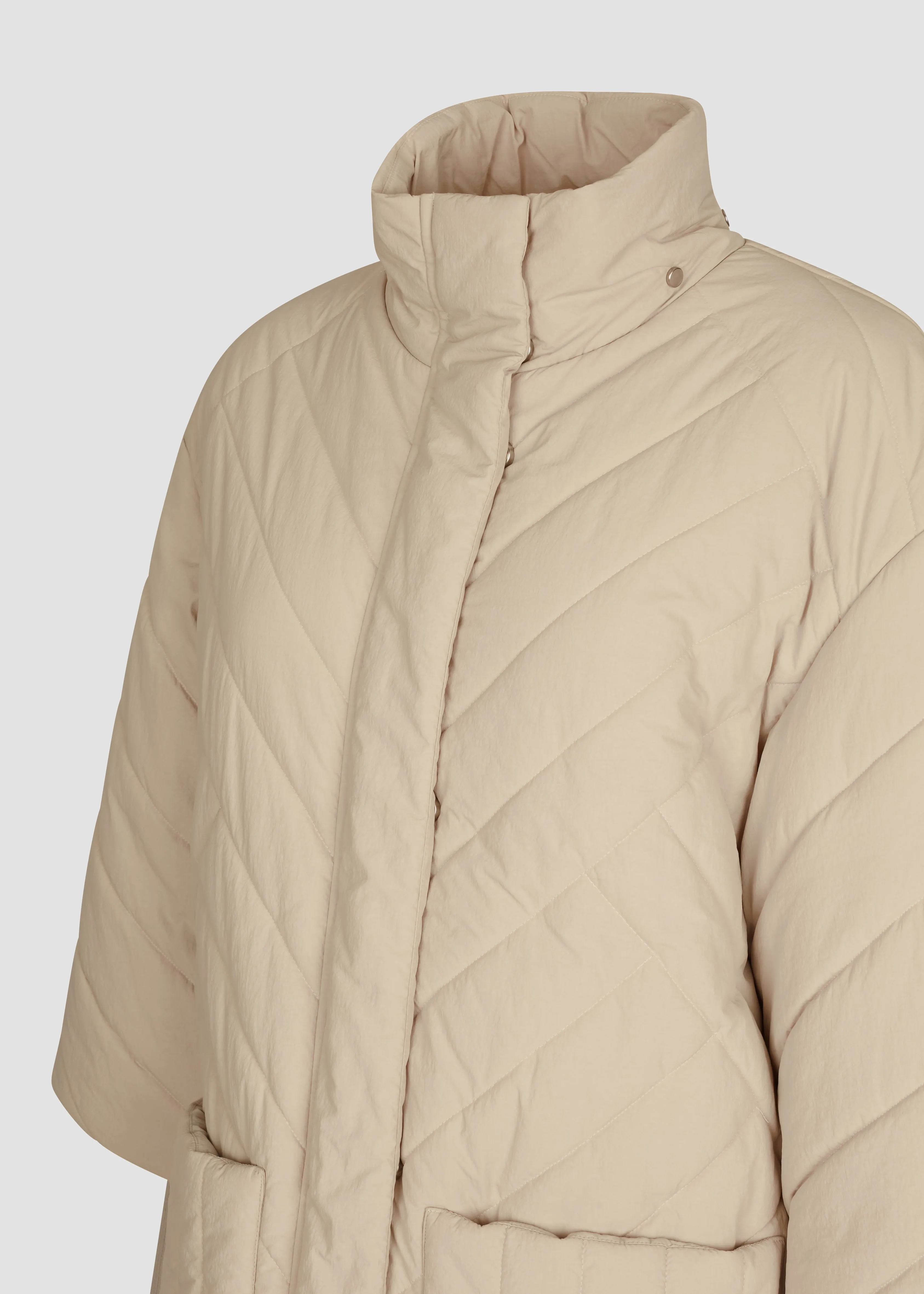 PADDED CAPE COAT DETACHABLE KNIT RIB SLEEVES