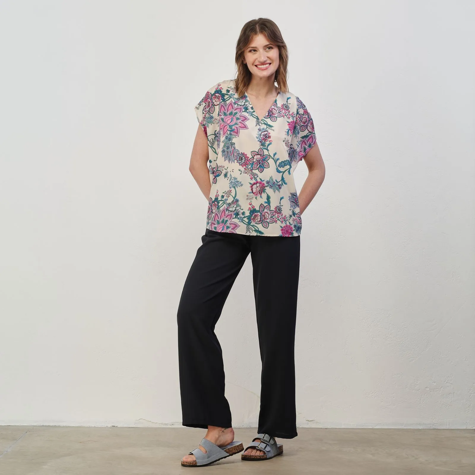 Pantaloni ampi blu scuro con elastico in vita