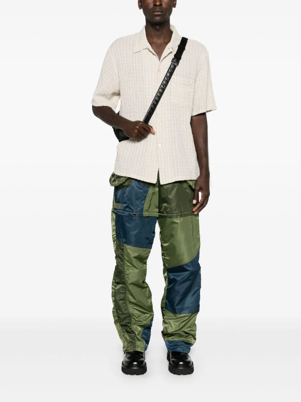 Pantaloni cargo 2-in-1 in verde - unisex