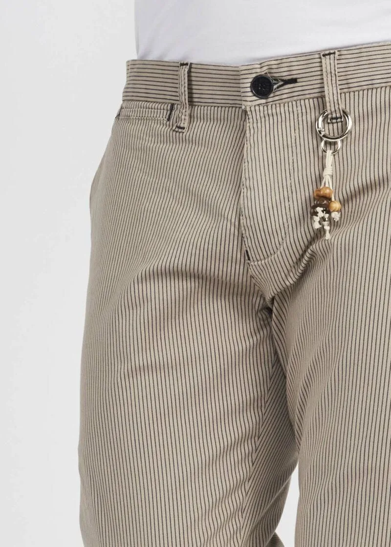 Pantaloni chino gessati