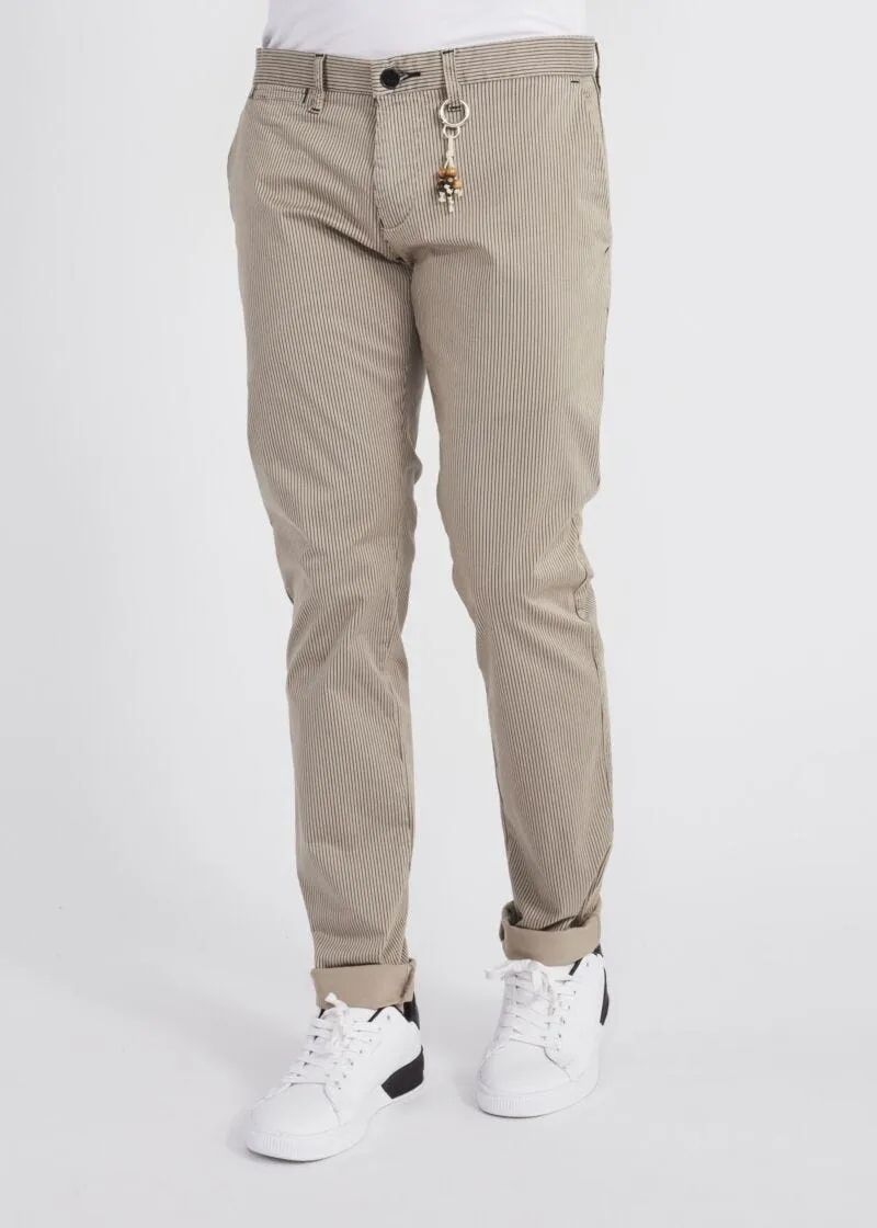 Pantaloni chino gessati