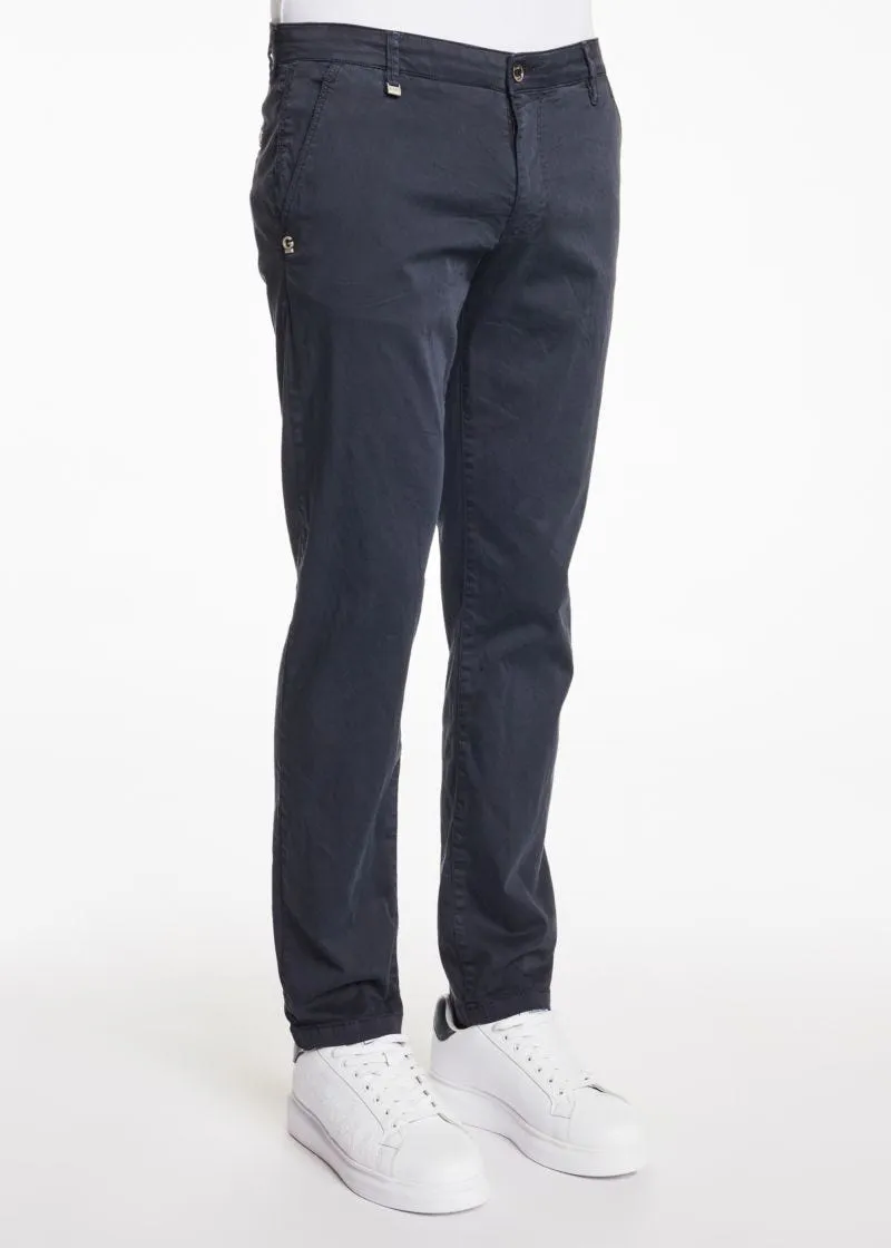 Pantaloni chino in satin