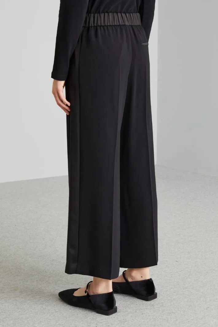 Pantaloni in enver satin