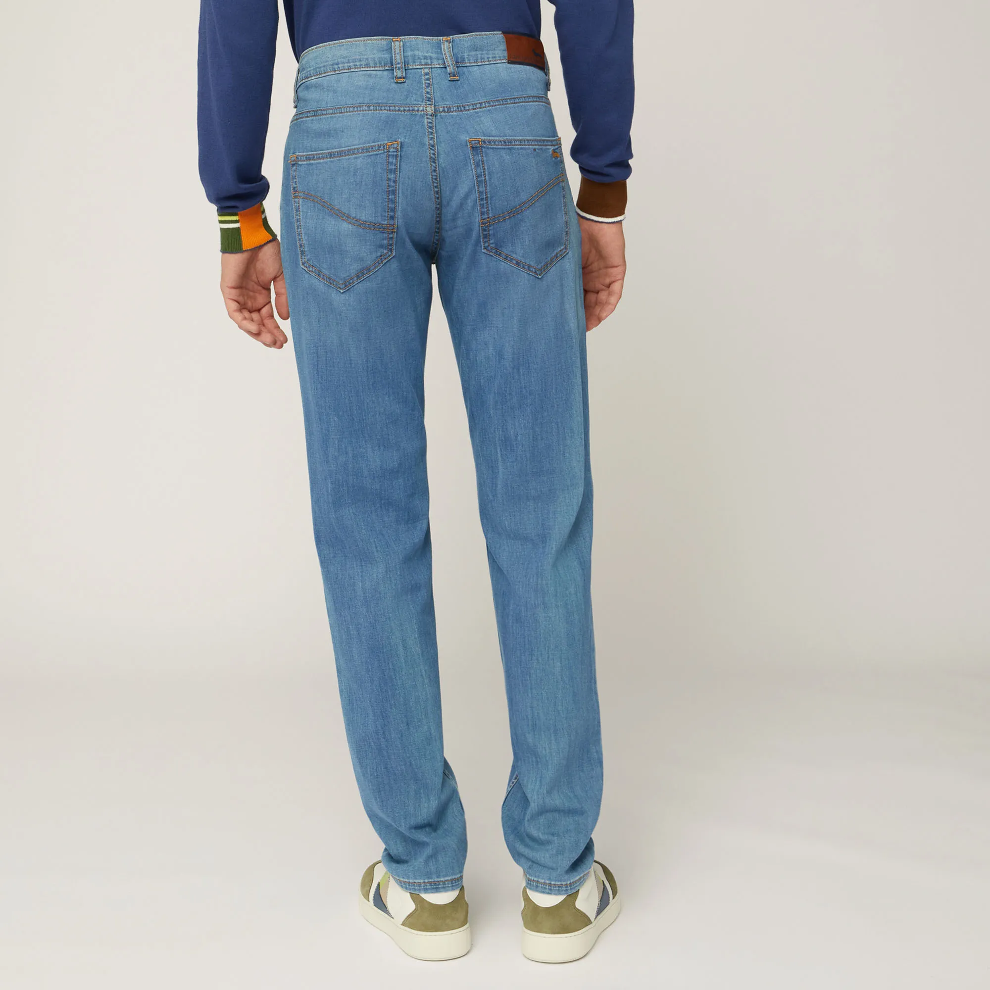 Pantaloni Narrow Fit In Denim in Blu Denim: Nuovi arrivi Di Lusso | Harmont & Blaine®