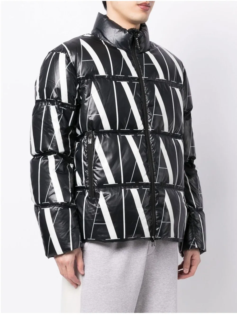 PIUMINO CON LOGO ALL-OVER