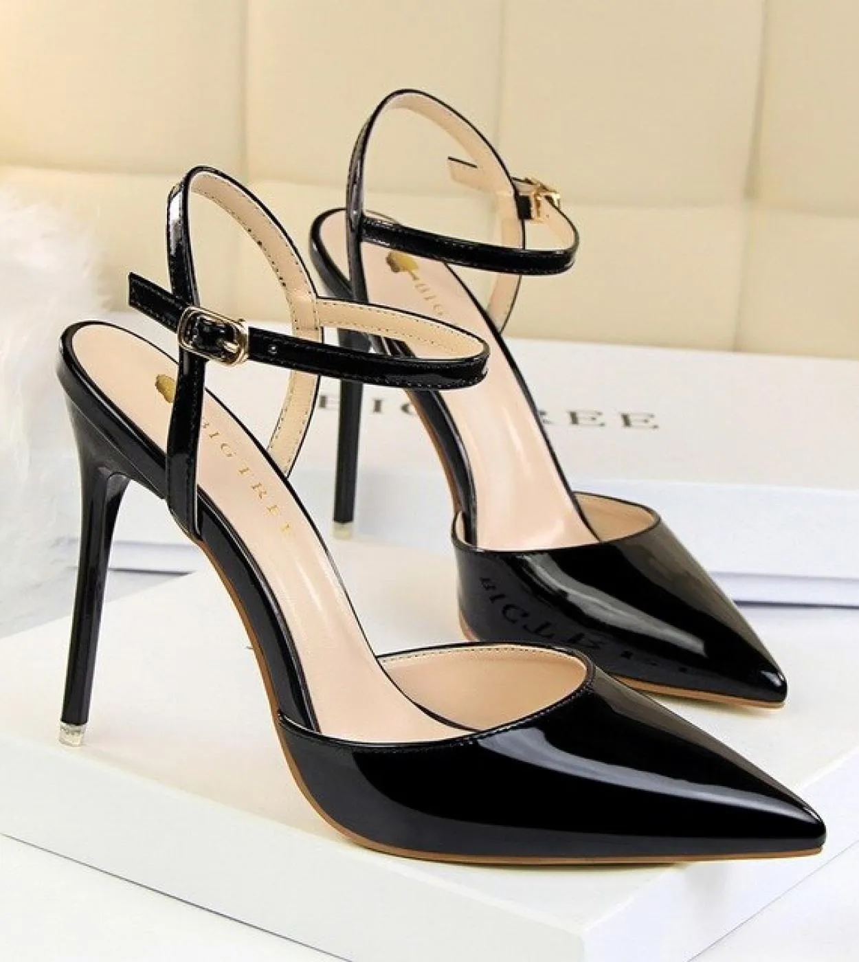 Scarpe con tacco a specchio Sandali con cinturino da donna Sandali con tacco alto e fibbia in vernice Sandali da donna estivi co