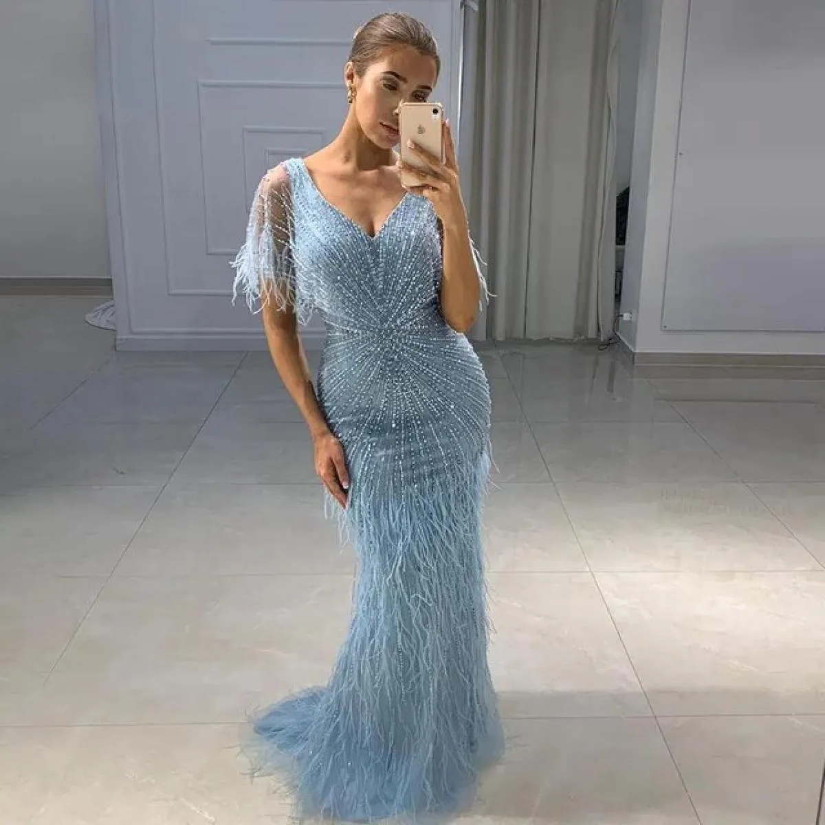 Sharon Said Luxury Dubai Feathers Khaki Sirena Abiti da sera 2023 Eleganti per donna Abiti da festa di nozze Maniche a mantella