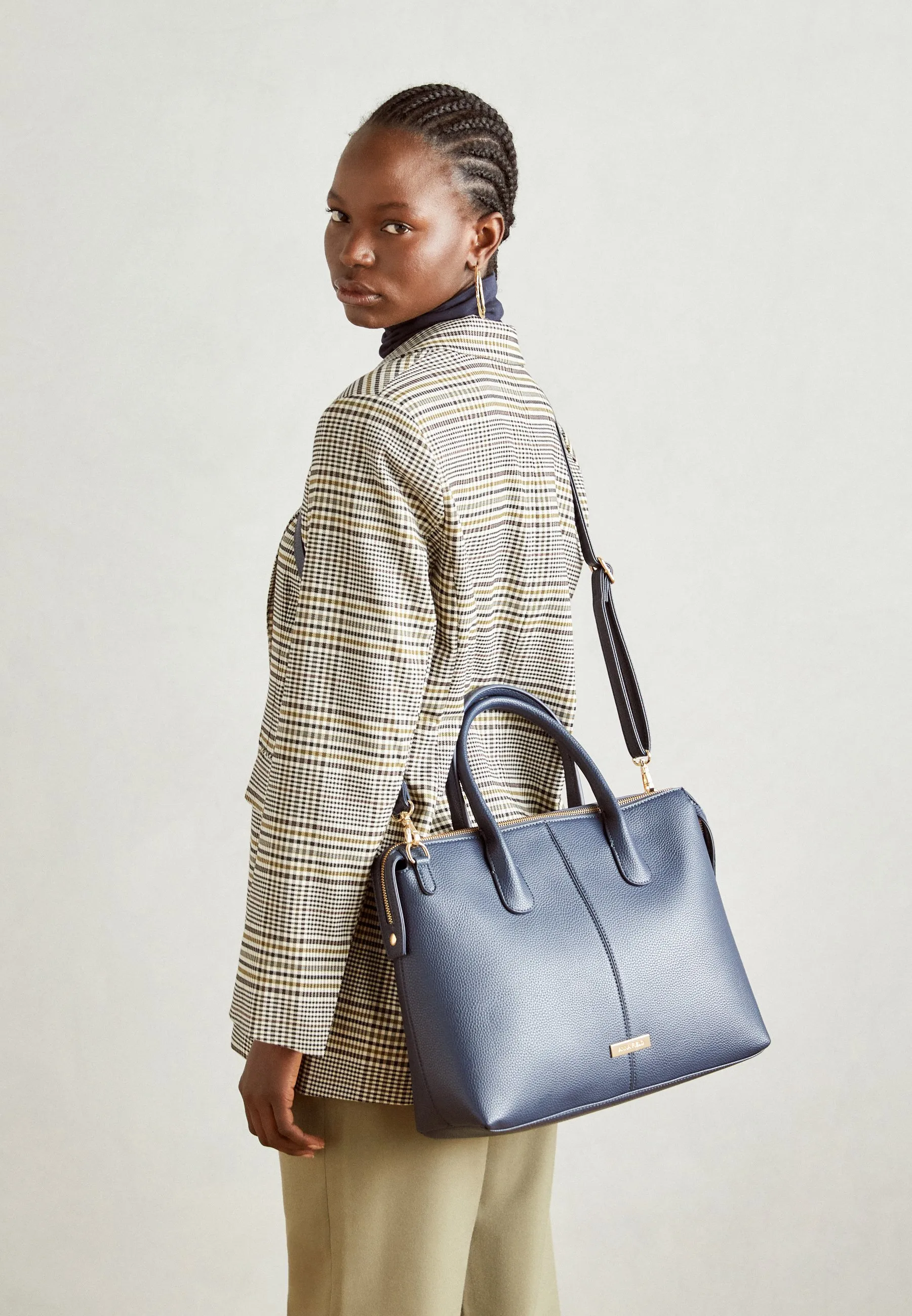Shopping bag