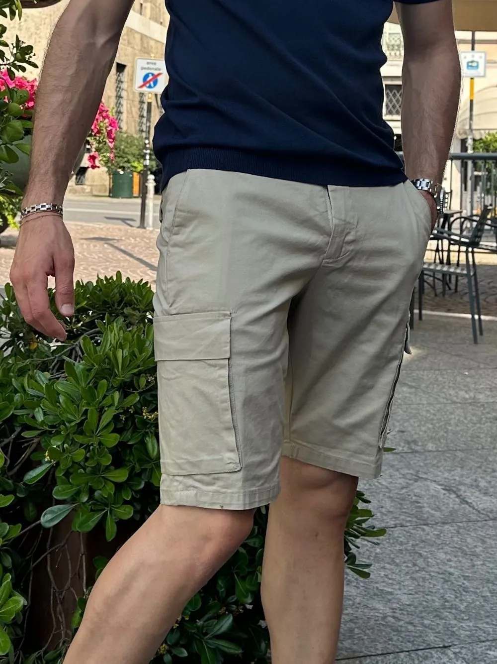 Short cargo