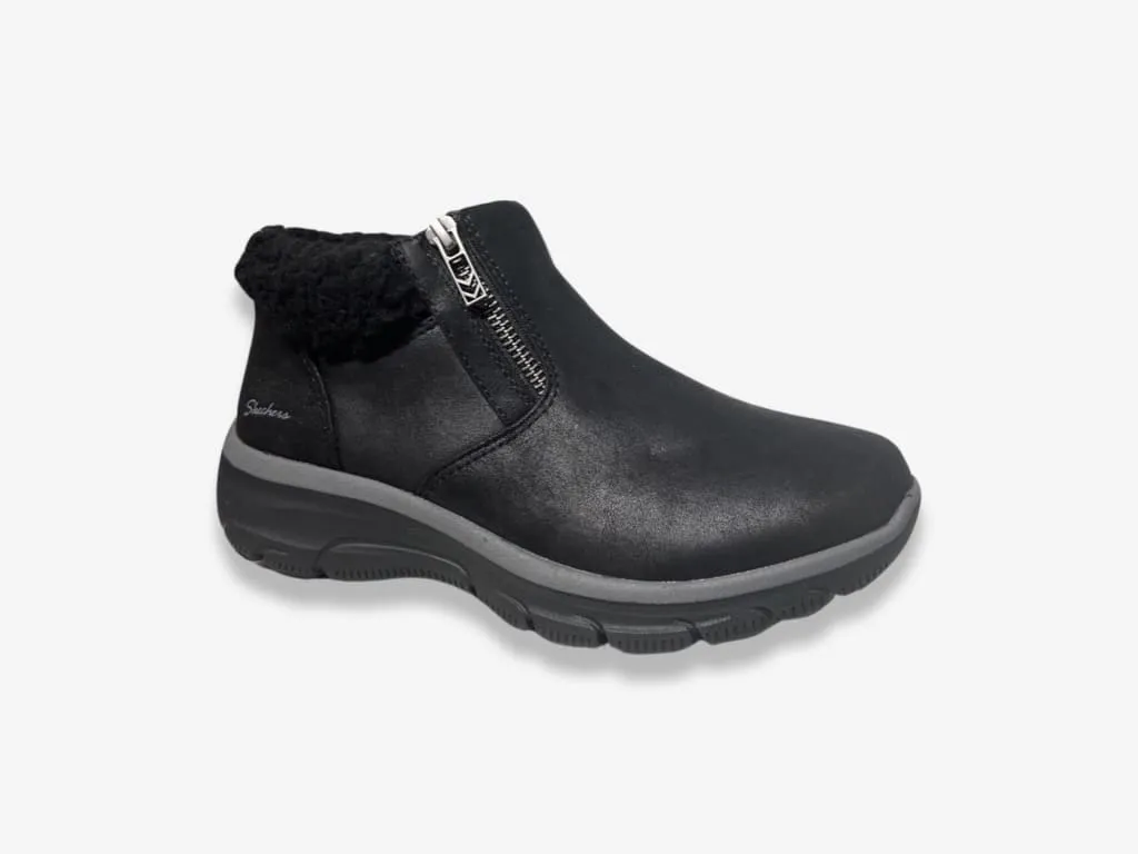 Skechers Social Mode