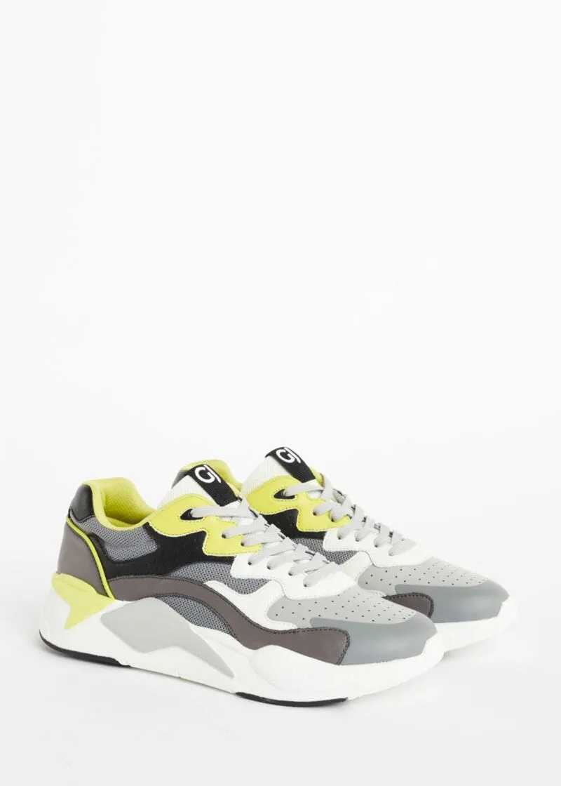 Sneaker con suola colorata