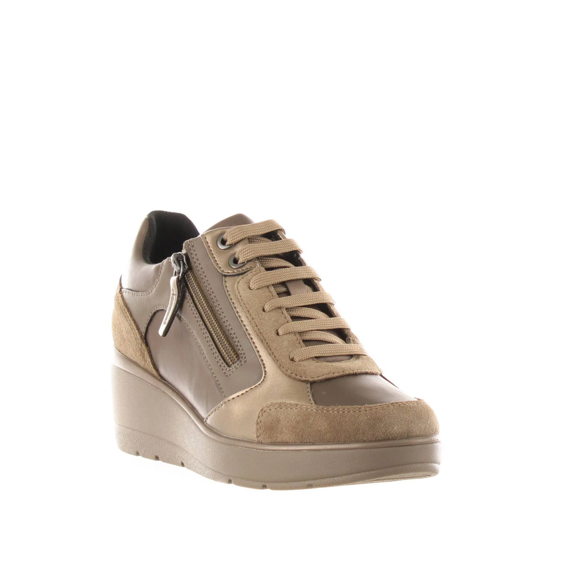 Sneaker ilde in camoscio