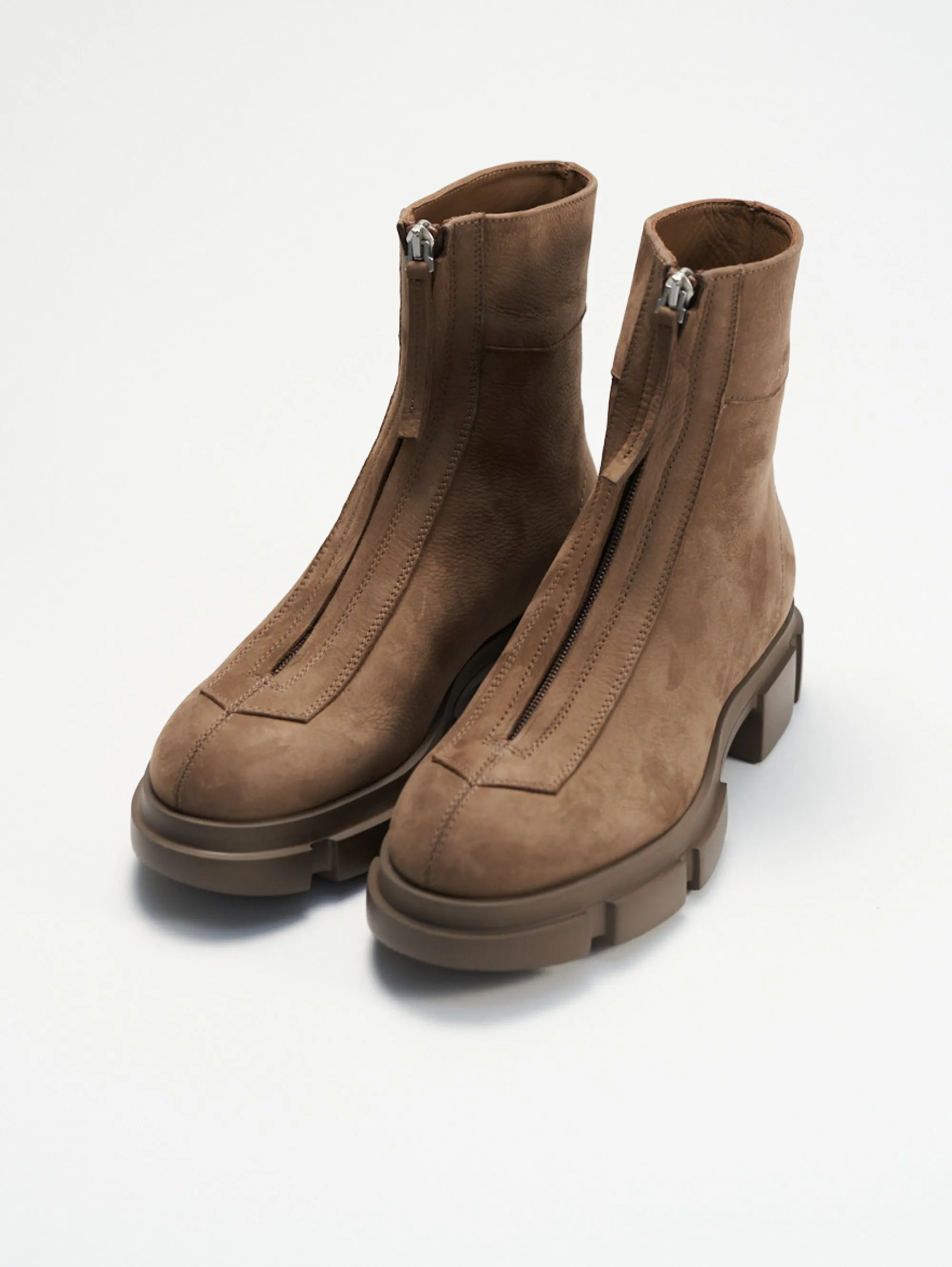 Stivaletti in Nabuk con Zip Marrone