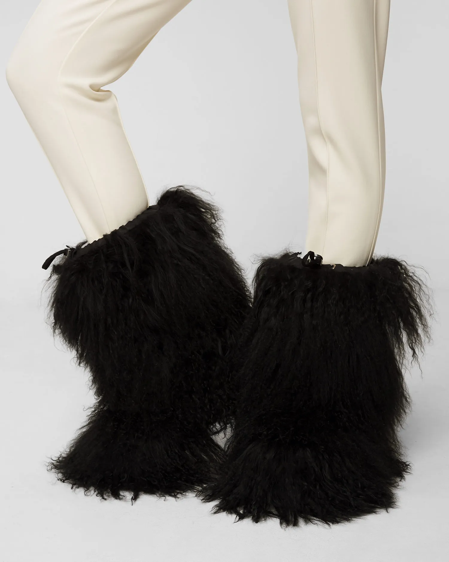 Stivali da neve in pelliccia yeti da donna BOGNER Les Arcs 3 B neri 32347444-1