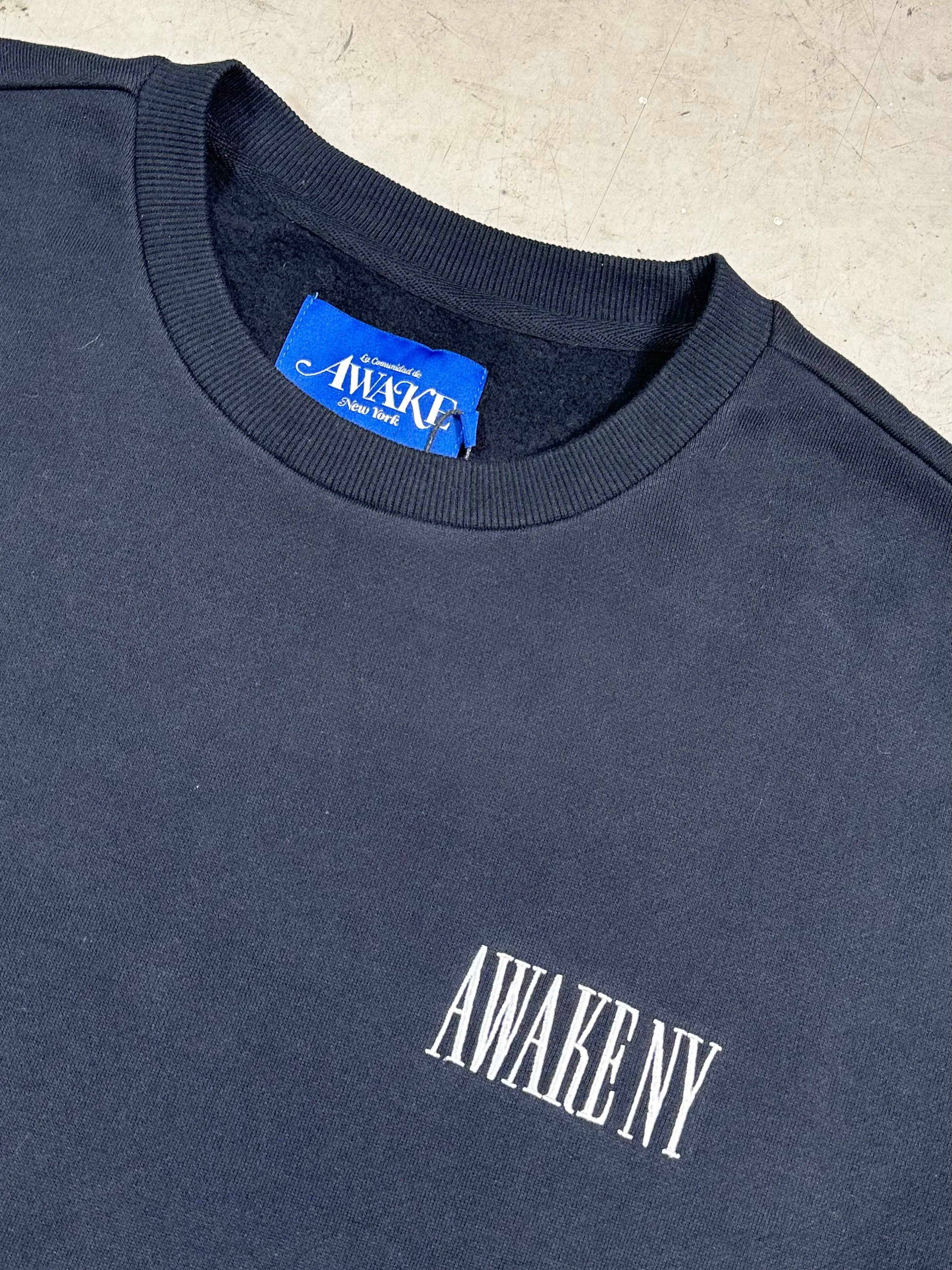 Sweatshirt Logo